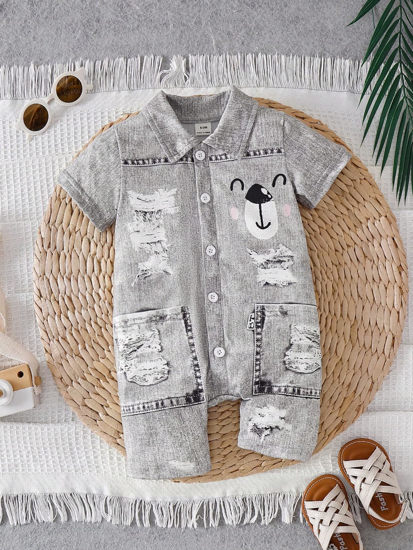 SHEIN Vintaside Kids Baby Boy Summer Casual Denim Effect Button Front Romper