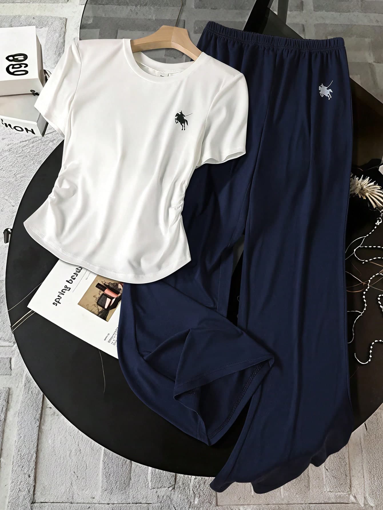Sparklyn Teen Girls' Summer Black And White Casual Offset Print 2 Pcs Set,Short Sleeve Lightweight Top And Sporty Straight-Leg Pants For Graduation Commuting