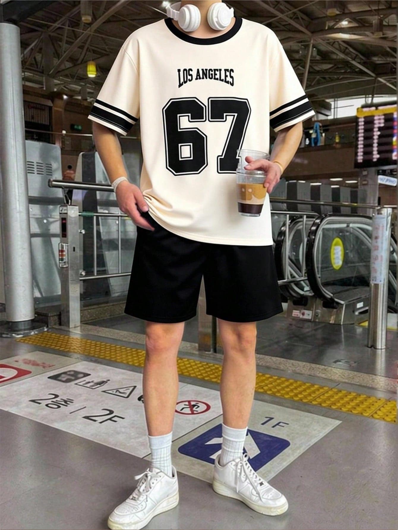 SHEIN Mirajuku 2pcs/Set Teenage Boys Casual Crew Neck Short Sleeve Top And Shorts Set, Sporty & Cool Summer Outfit
