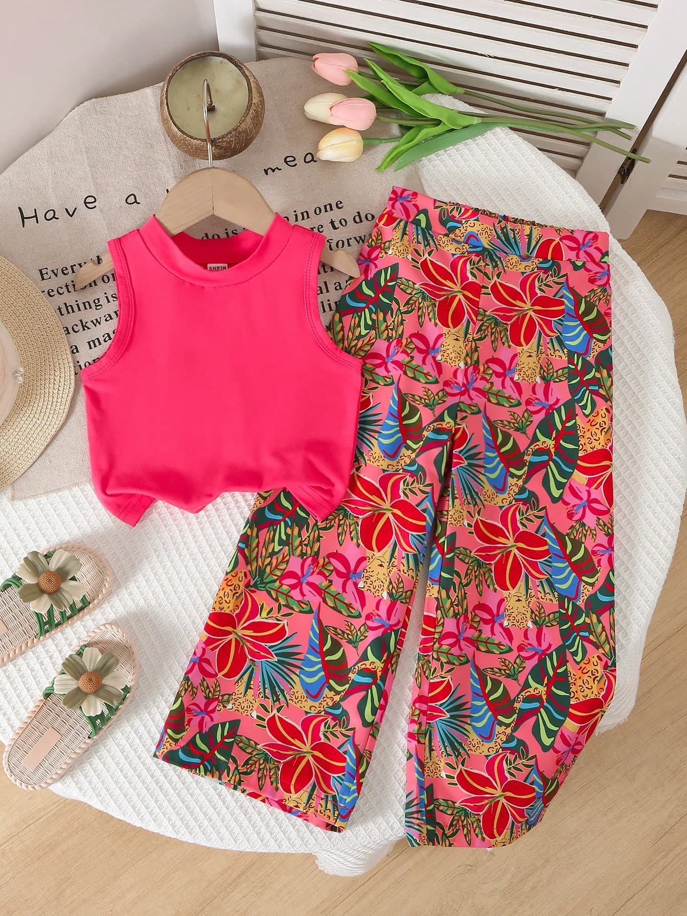 SHEIN Young Girls 2pcs/Set Vacation Summer Beach Sleeveless Top And Loose Elastic Waist Wide Leg Pants Outfit, Suitable For Holiday Travel