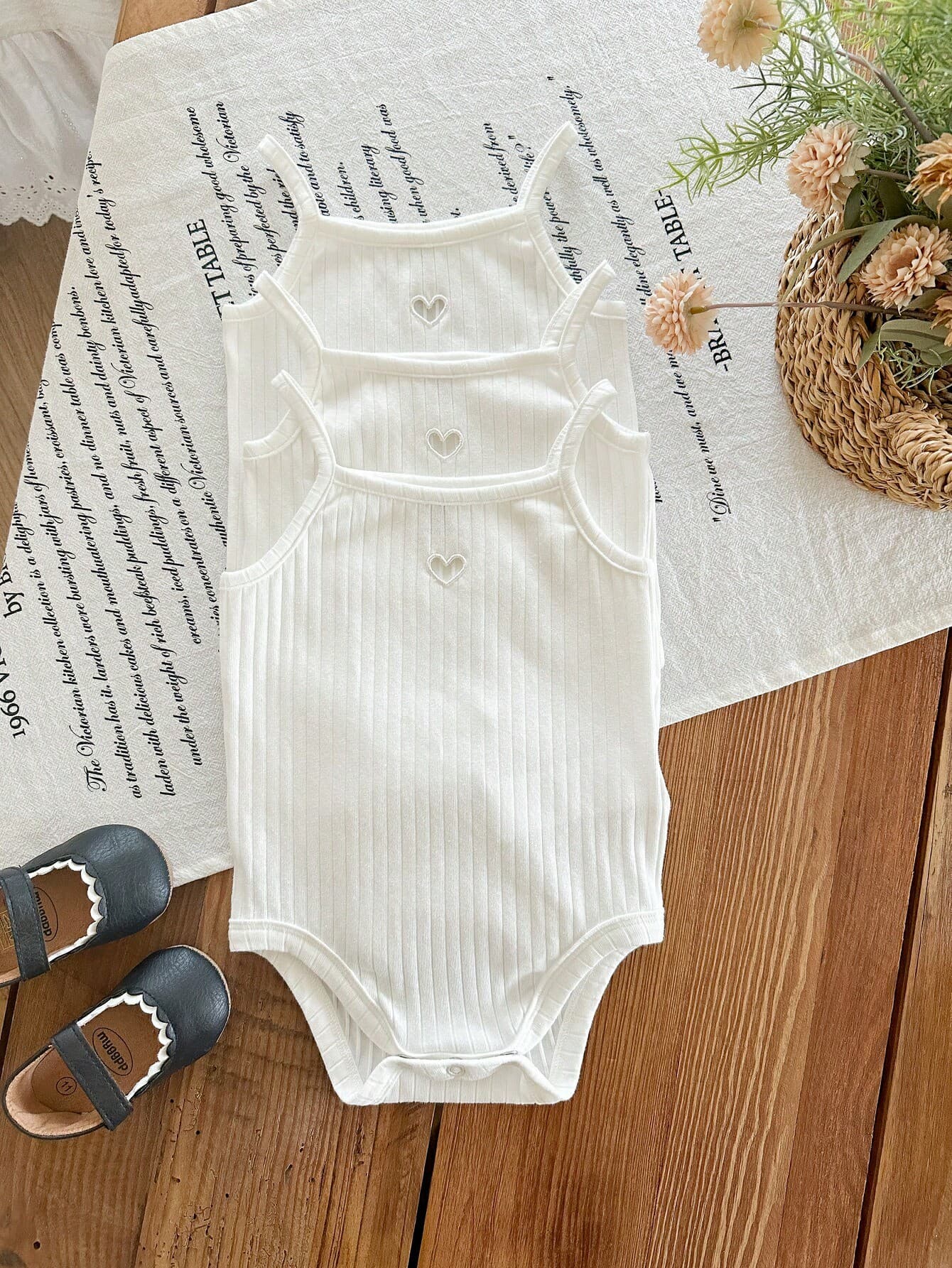 SHEIN LMoss Kids 3pcs/Set Cute Baby Girl White Knit Strap Bodysuit Set For Summer Romper Toddler Bamboo Breathable