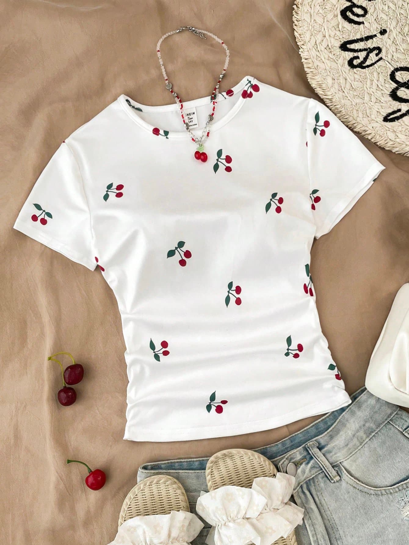 SHEIN Kids Teen Girls Cherry Print T-Shirt,White Summer Cute Vacation Short Sleeve Top,Fitted Ruched Waist Round Neck Aesthetic Casual Fashionable Shirt