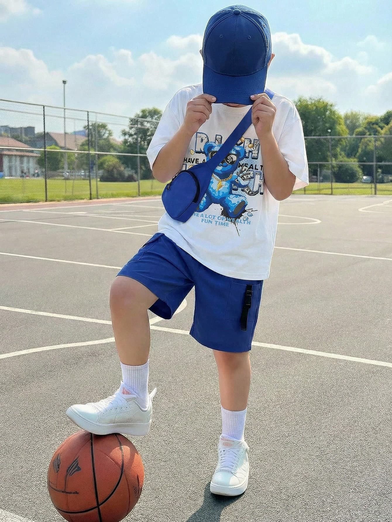Fantacosmos 3pcs Set Tween Boy Bear Print T-Shirt, Cargo Shorts With Pocket & Mini Crossbody Bag, Spring/Summer, School, Campus, College Summer Holiday