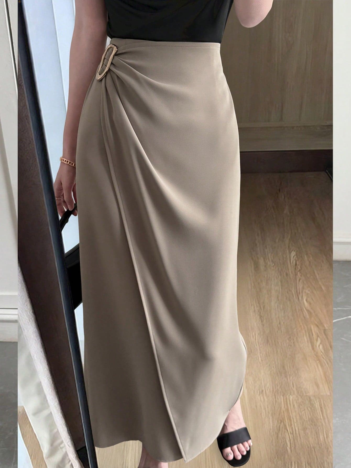 DAZY Women's Solid Color Metal Decor Elegant Office Skirt Summer