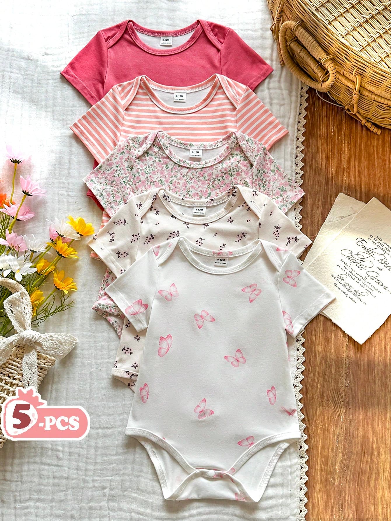 SHEIN Vintaside Kids 5pcs/Set Baby Girls' Soft Cute White Summer Family Matching Romper, Short Sleeve Crew Neck Solid Color&Floral Candy Romper,Fashionable Casual