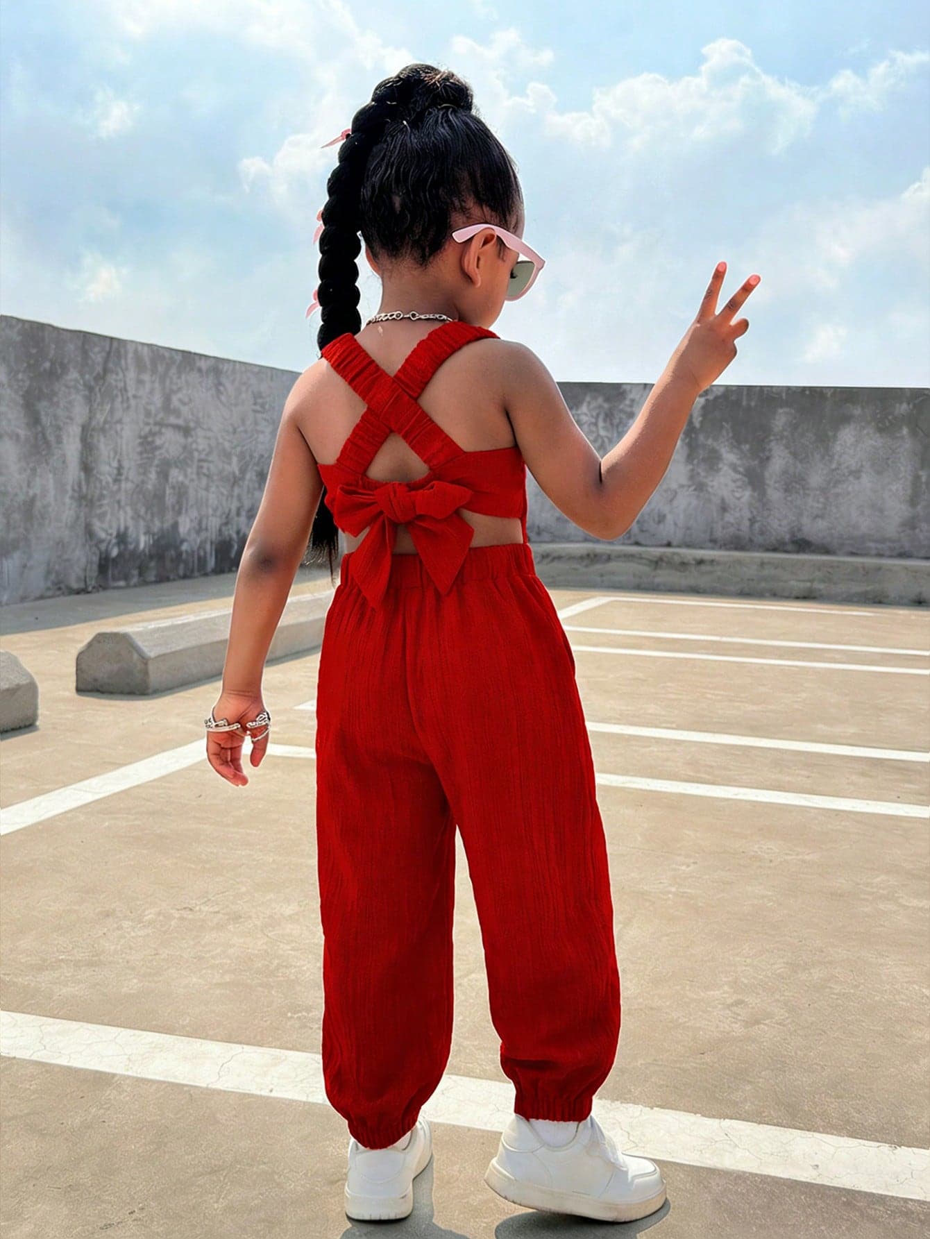 Young Girls'Criss-Cross Backless Summer Jumpsuit With Bow,Red Satin Spaghetti Strap Girl Jump Suit,Fashionable Casual Streetwear Kids Outfit Sets