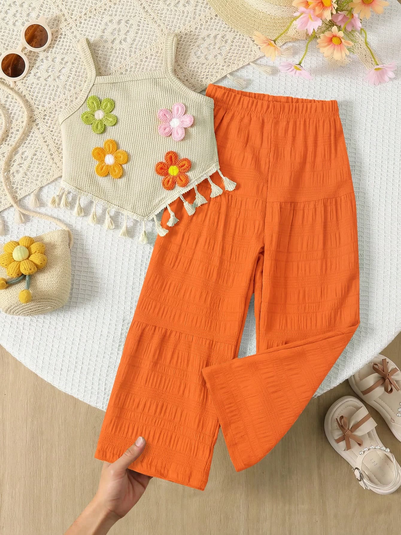 SHEIN Genkimix Kids 2pcs/Set Girls' Summer Creative 3D Embroidery Decor Camisole With Asymmetrical Hem & Casual Pants Set