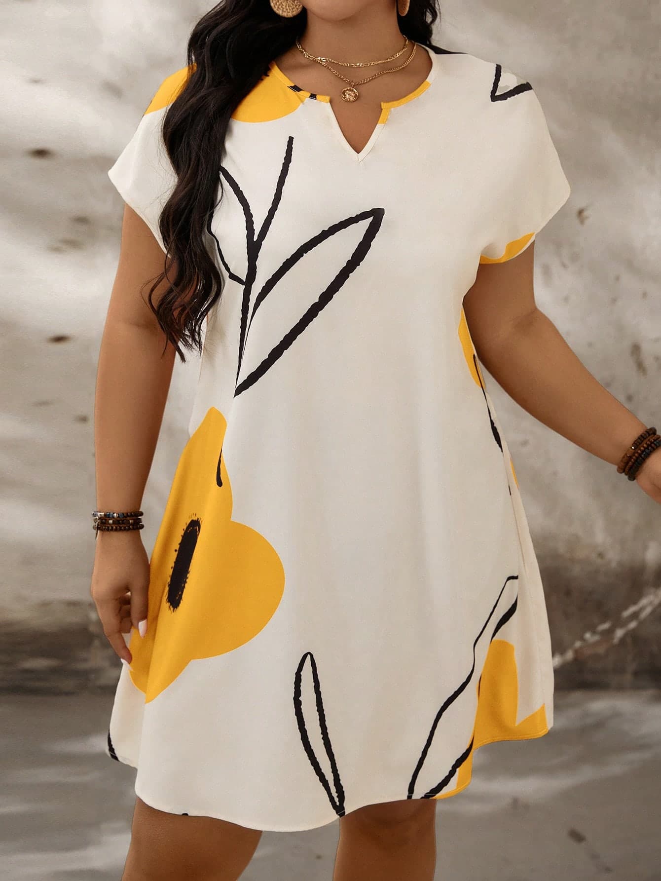 SHEIN LUNE Plus Size White Summer Boho Floral Print Notched Neck Short Sleeve Loose Casual Dress,Vacation Holiday Curve Lemon Dress Women's Summer Outfits