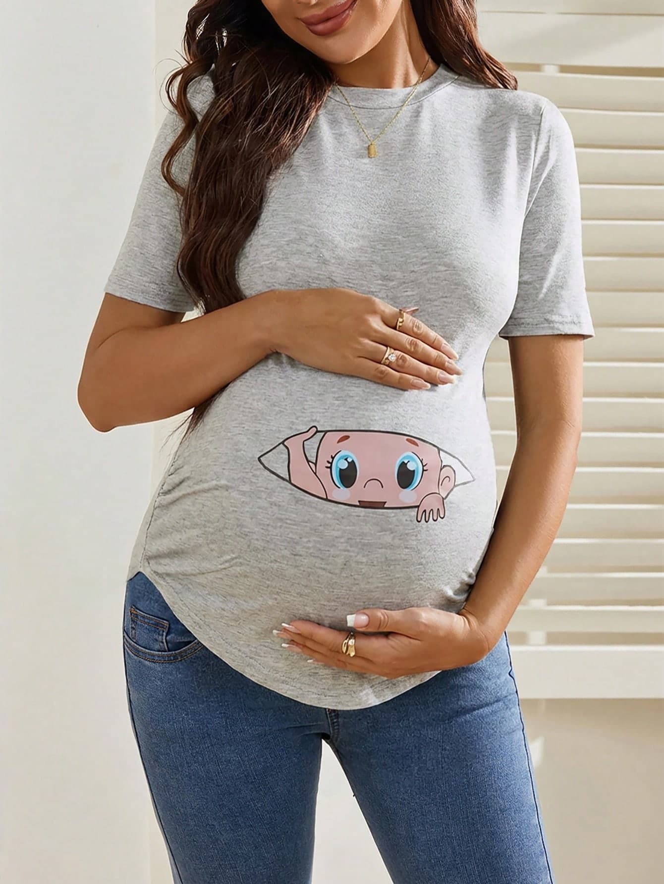 SHEIN Maternity Round Neck Short Sleeve Casual Comfortable T-Shirt With Curved Hem, Summer