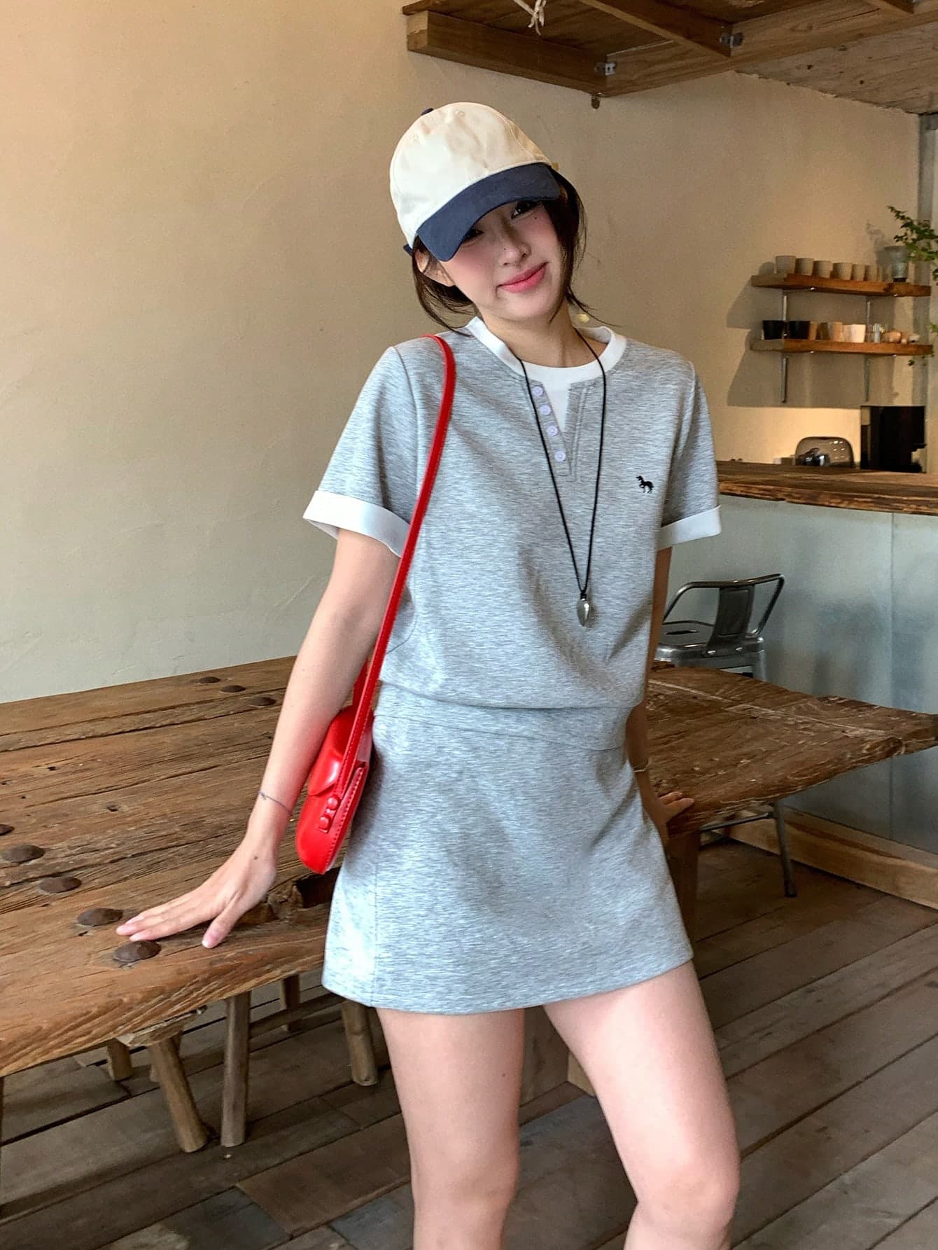 DAZY Women's Contrast Color Round Neck Short Sleeve T-Shirt And Mini Skirt Set, Korean Style Girly Summer 2-Piece Outfit Lounge Sets For Women