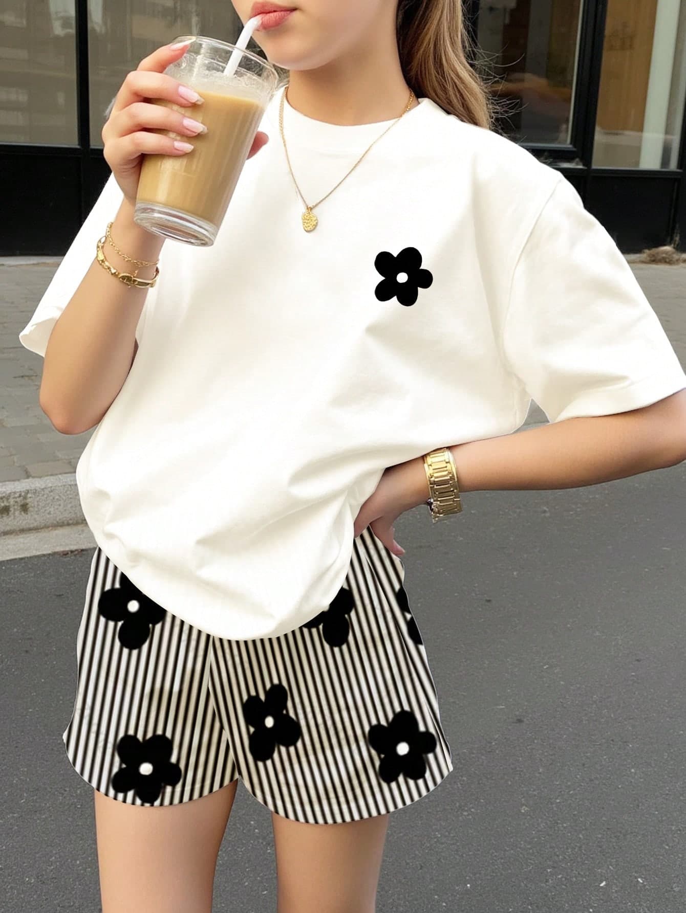 Teen Girl Retro Sweet Black And White Striped Graffiti Mini Floral Print Summer Holiday Streetwear Round Neck Short Sleeve T-Shirt&Shorts 2-Piece Set