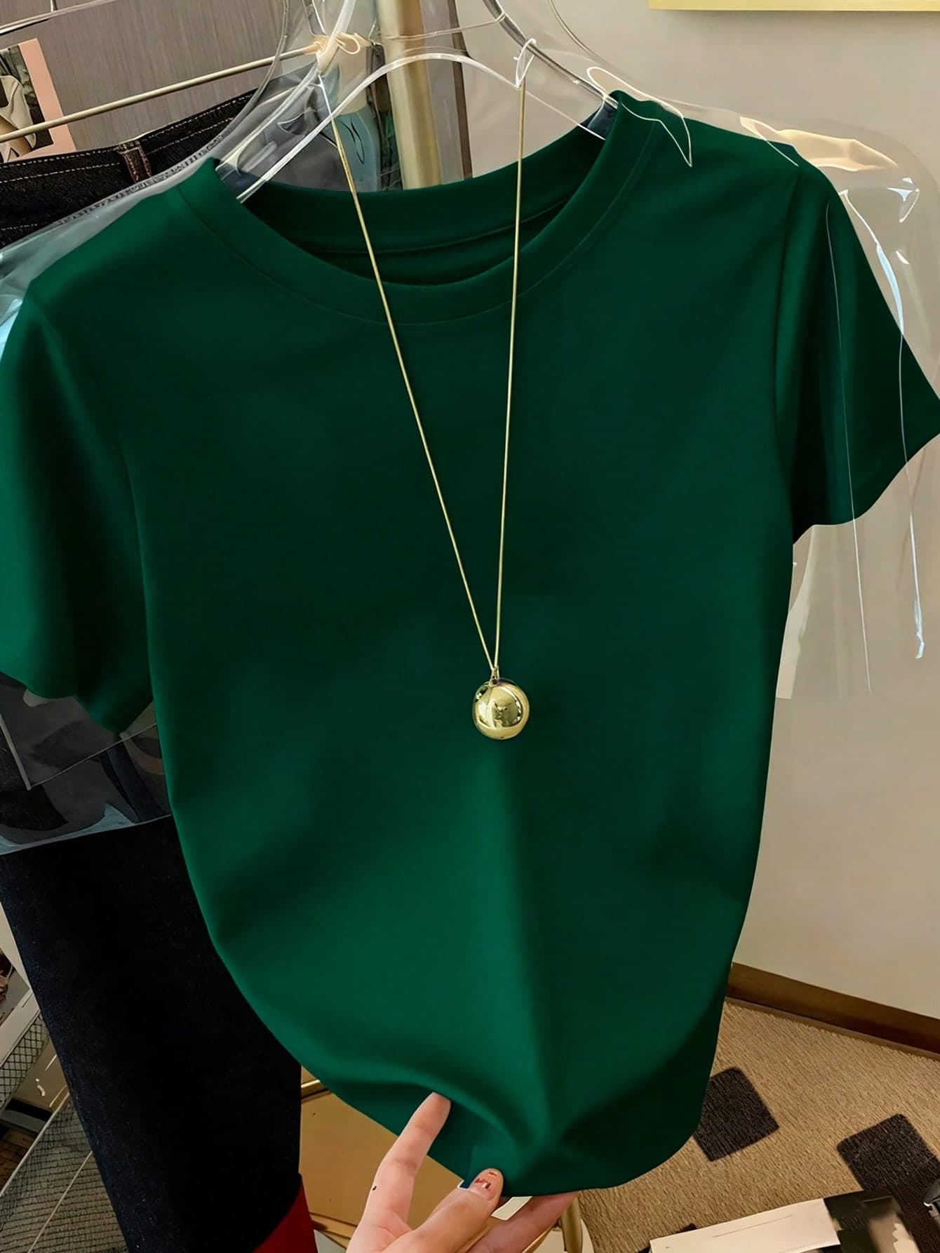 Resyla Women's Casual Solid Color Round Neck Short Sleeve T-Shirt