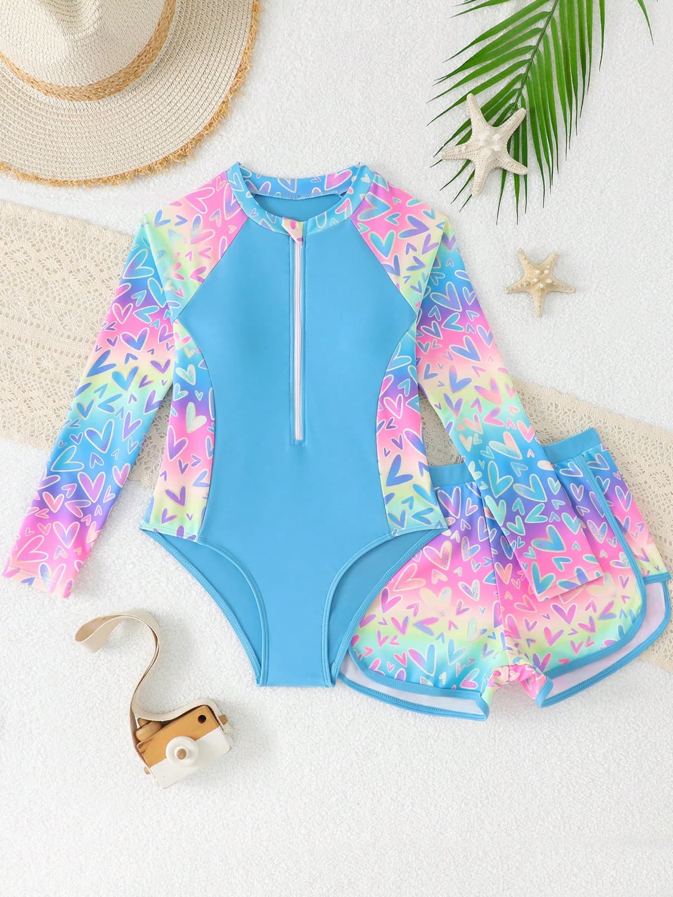 SHEIN Tween Girls Long Sleeve Swimwear,Cute Blue Gradient Heart Print Rash Guard With Shorts,Summer Beach Holiday Bathing Suit,Half-Zip Padded Swimming Set