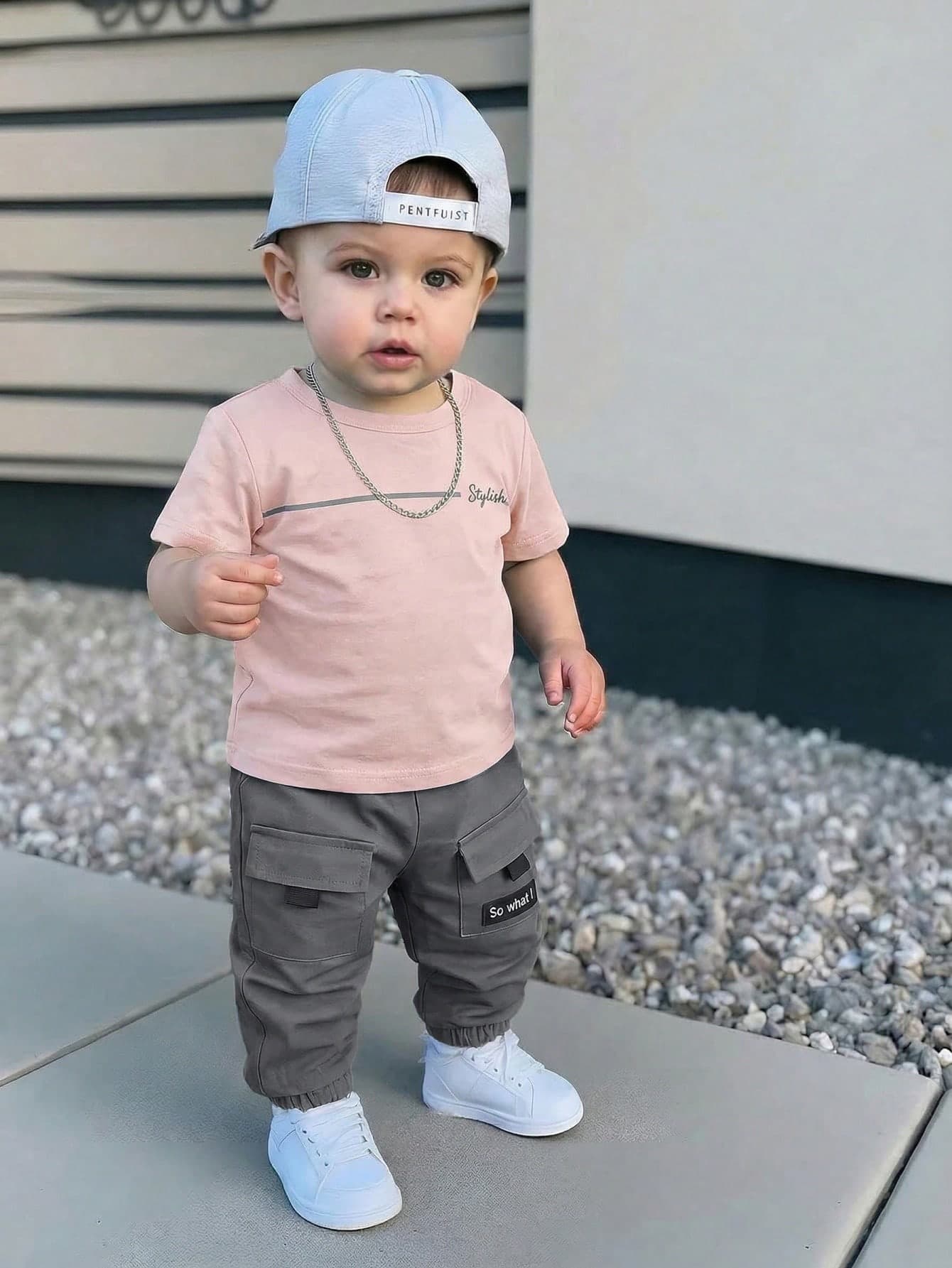 SHEIN Baby Boy/Girl Cute Casual Letter Print Loose Short Sleeve T-Shirt & Cargo Pants Set, Suitable For Spring, Summer, Autumn