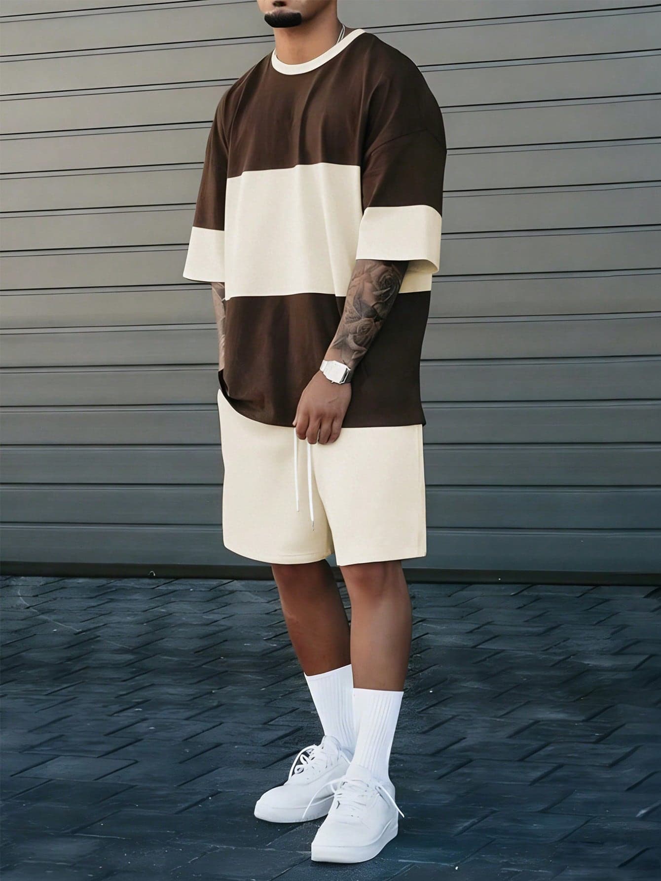 Manfinity Homme Men's 2 Pieces Outfits Brown Stripe,Summer,Oversized,City Break Color Block Round Neck Short Sleeve Casual T-Shirt & Drawstring Shorts Set,Old Money