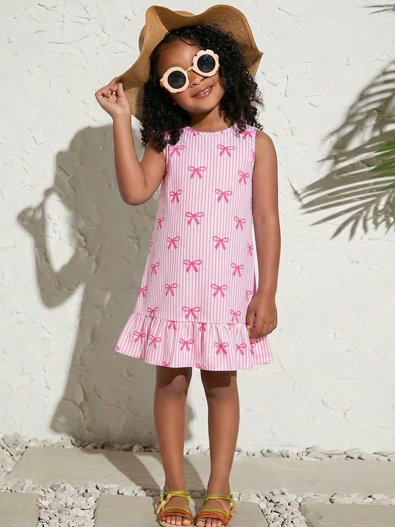 SHEIN Young Girls Mermaid Hem Ruffle Striped Bow Decor Casual Sleeveless Dress, Versatile For Daily, Vacation, Shopping