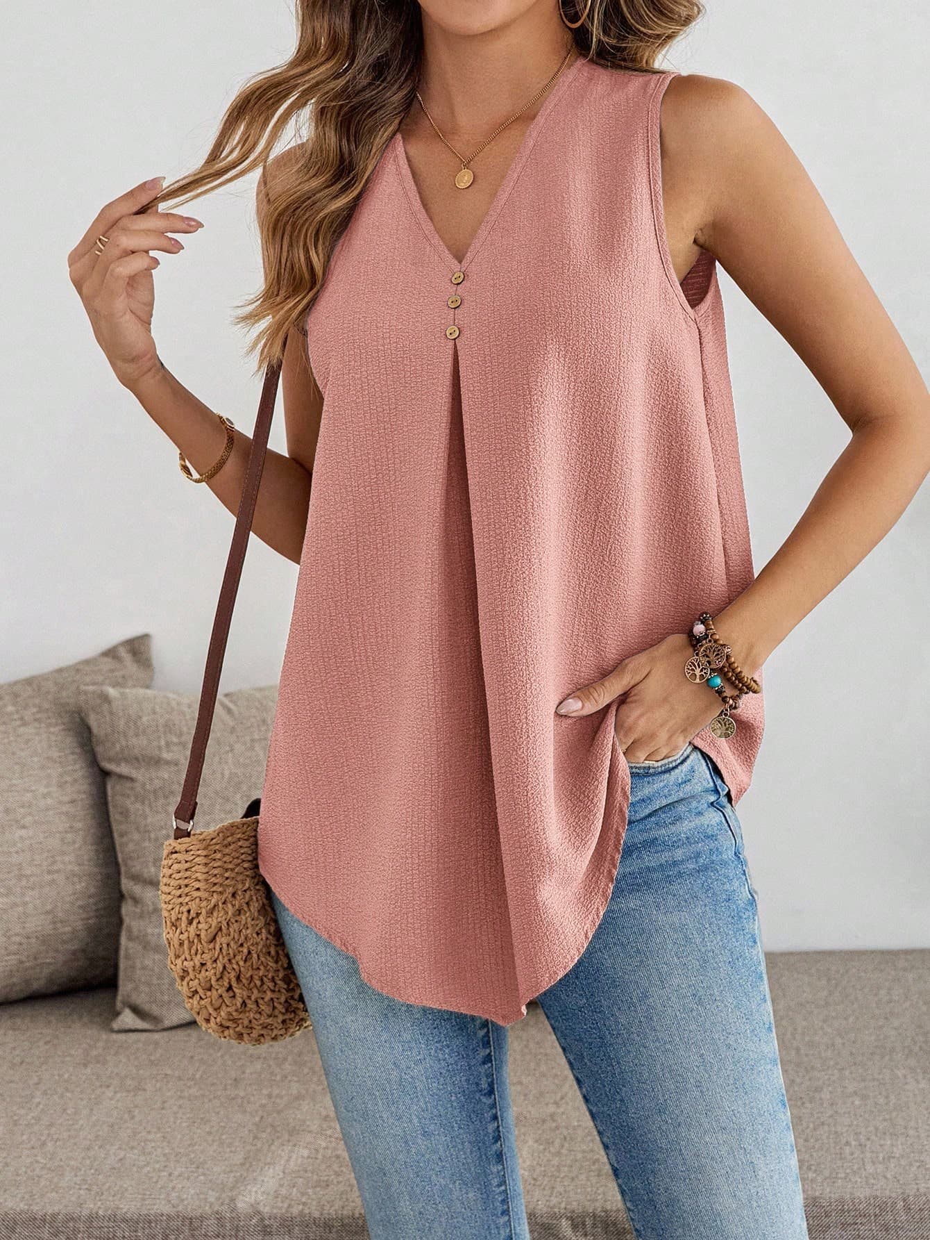Rosumi Plus Size V-Neck Sleeveless Pink Blouse