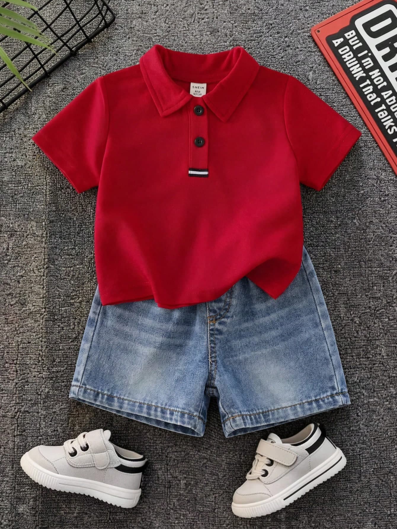 SHEIN 2pcs/Set Baby Boy Red Polo Shirt And Blue Denim Shorts,Summer Casual Family Matching Red Checkered Preppy Outfit For Birthday Party,Wedding,Shower