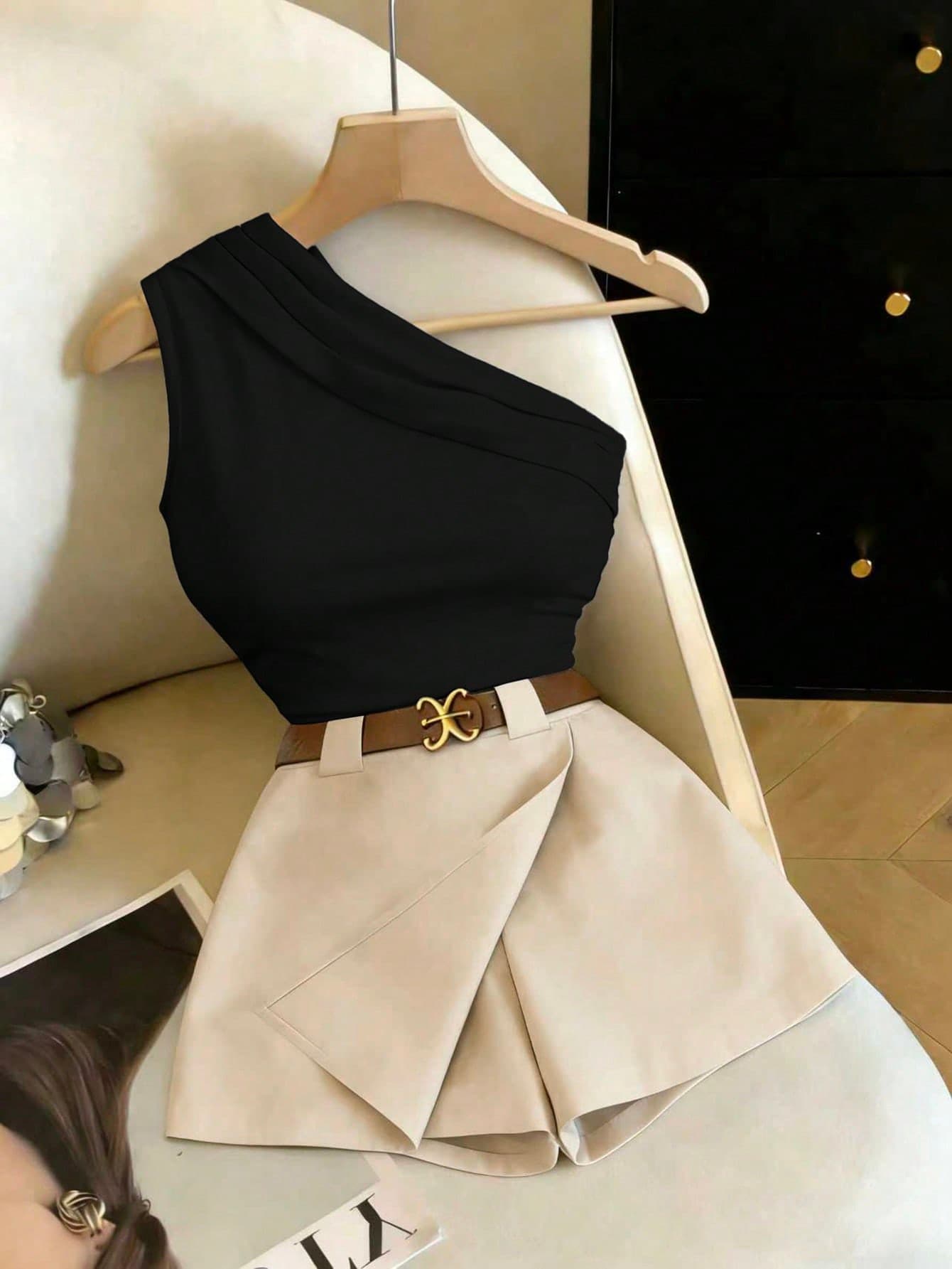 GlowEve 2026 New French Fashion Elegant 2-Piece Casual Vacation Outfit For Women,Black And Beige Summer Dates Fitted Tank Top+Wide Leg Shorts Set