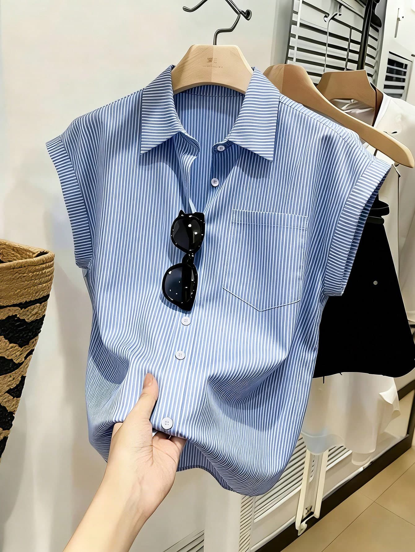 SHEIN Franclia Women's New Blue Striped Chest Pocket Design Loose Short Sleeve Casual Shirt, Suitable For Commuting, Daily Wear, Vacation, Holiday, Formal And Work