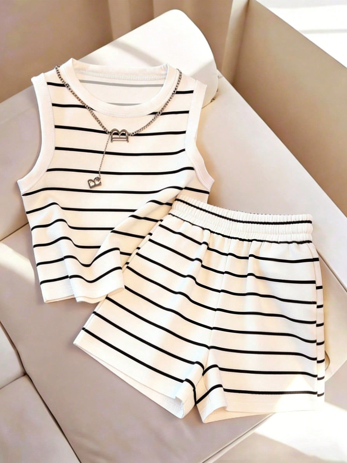 SHEIN Franclia Women's Black And White Striped 2 Pieces Set,Summer Casual Vacation Round Neck Stripe Top And High Waist Shorts,Minimalist Pocketed A-Line Outfit Sets