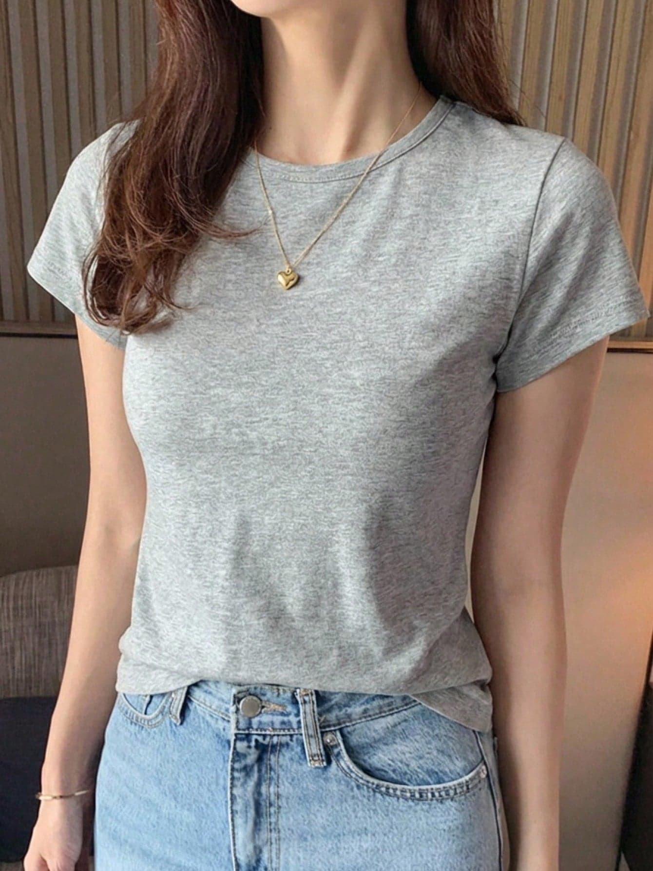 DAZY Women's Round Neck Solid Color Basic White Short Sleeve T-Shirt, Spring/Summer