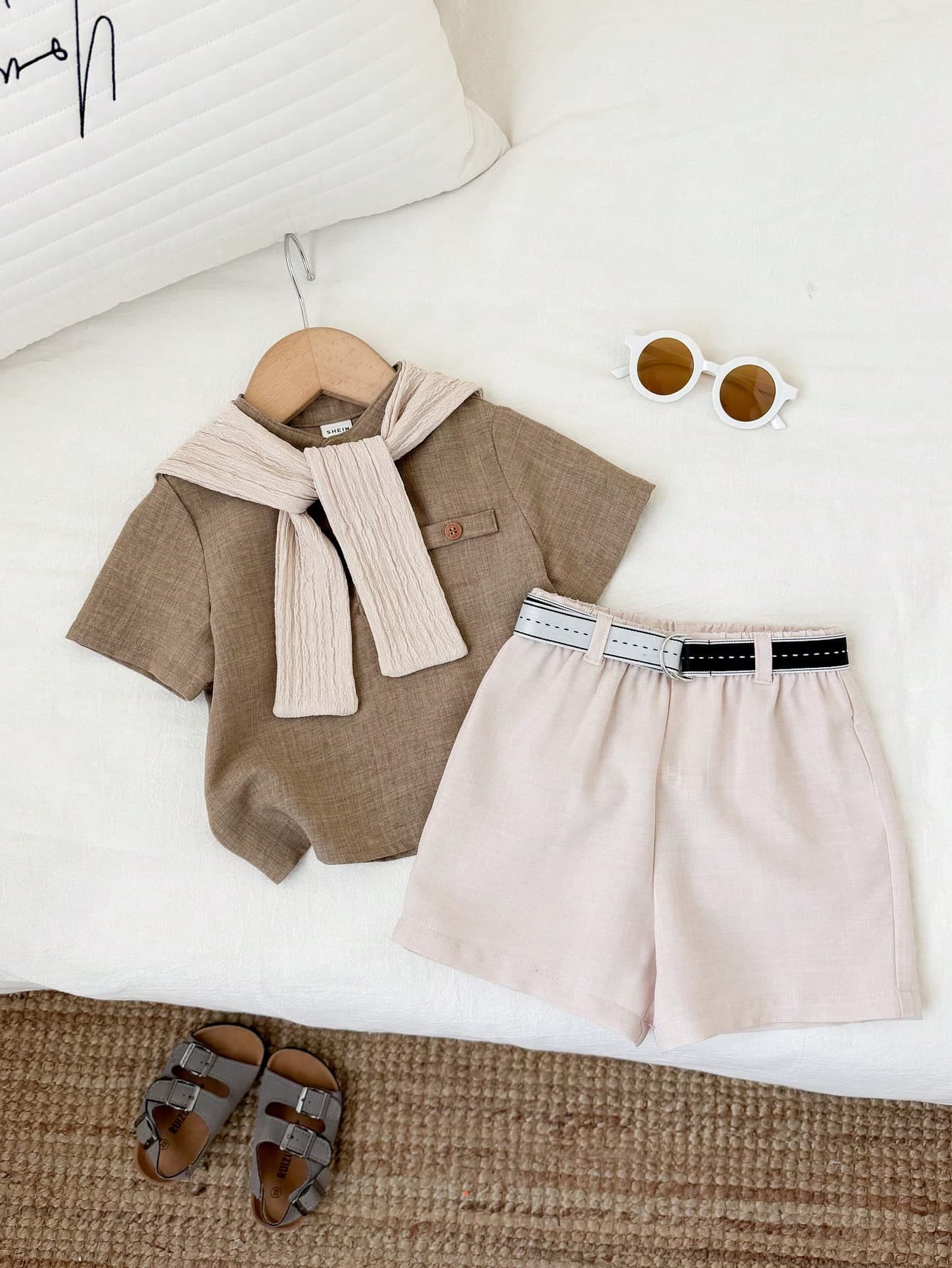 SHEIN 3pcs/Set Young Boys Spring/Summer Casual Preppy Style Short Sleeve Shirt, Polo Shirt And Shorts And Shawl Set, Multi-Piece Outfit With Belt, Suitable For Indoor, Outdoor, Daily, Sports, Play, Party, Photography, Vacation, Holiday, Wedding, Full Moon, Baptism And First Birthday Celebration, Baby Shower