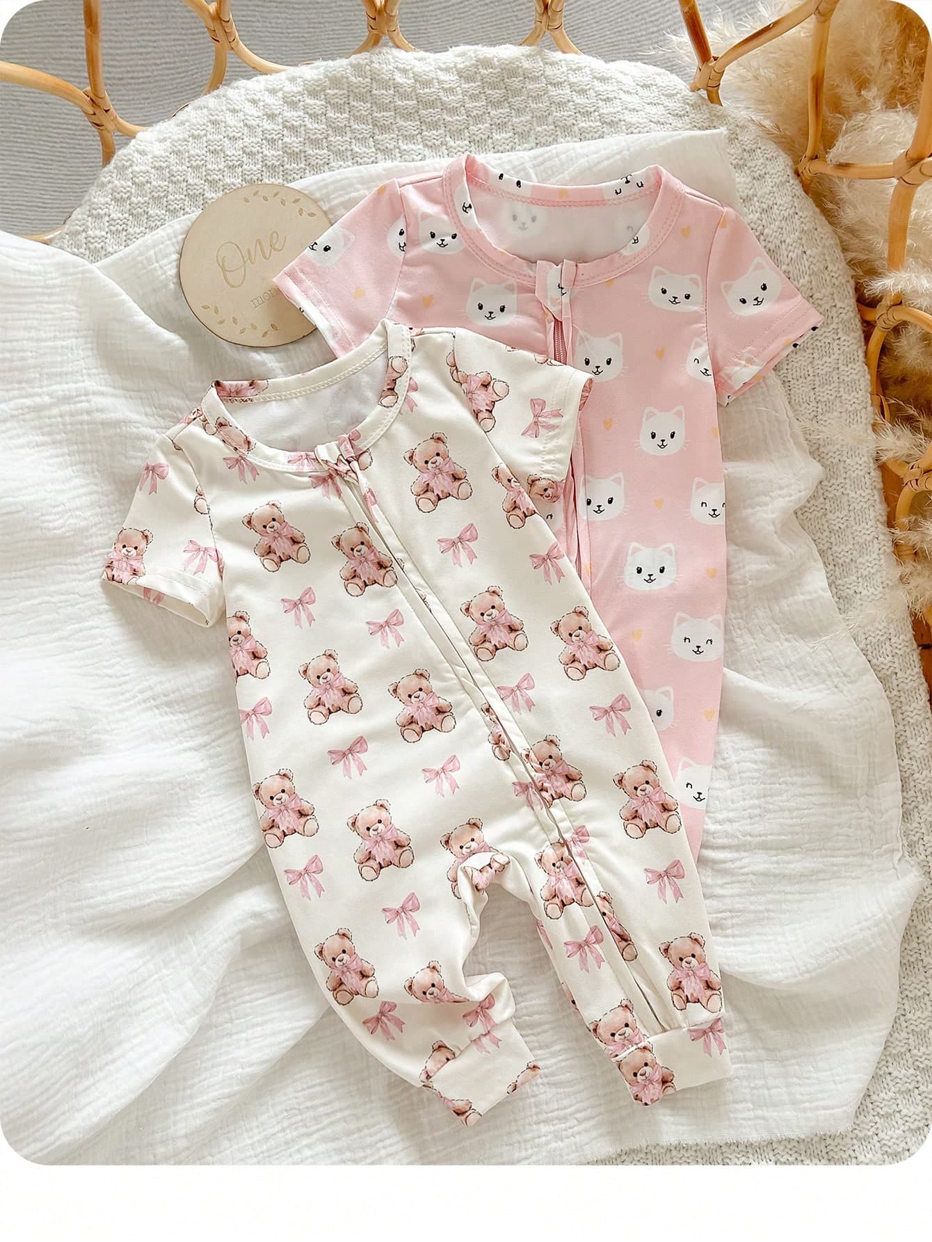 SHEIN 2pcs Newborn Baby Girl Cute Heart & Ditsy Floral Long Sleeve Romper Set
