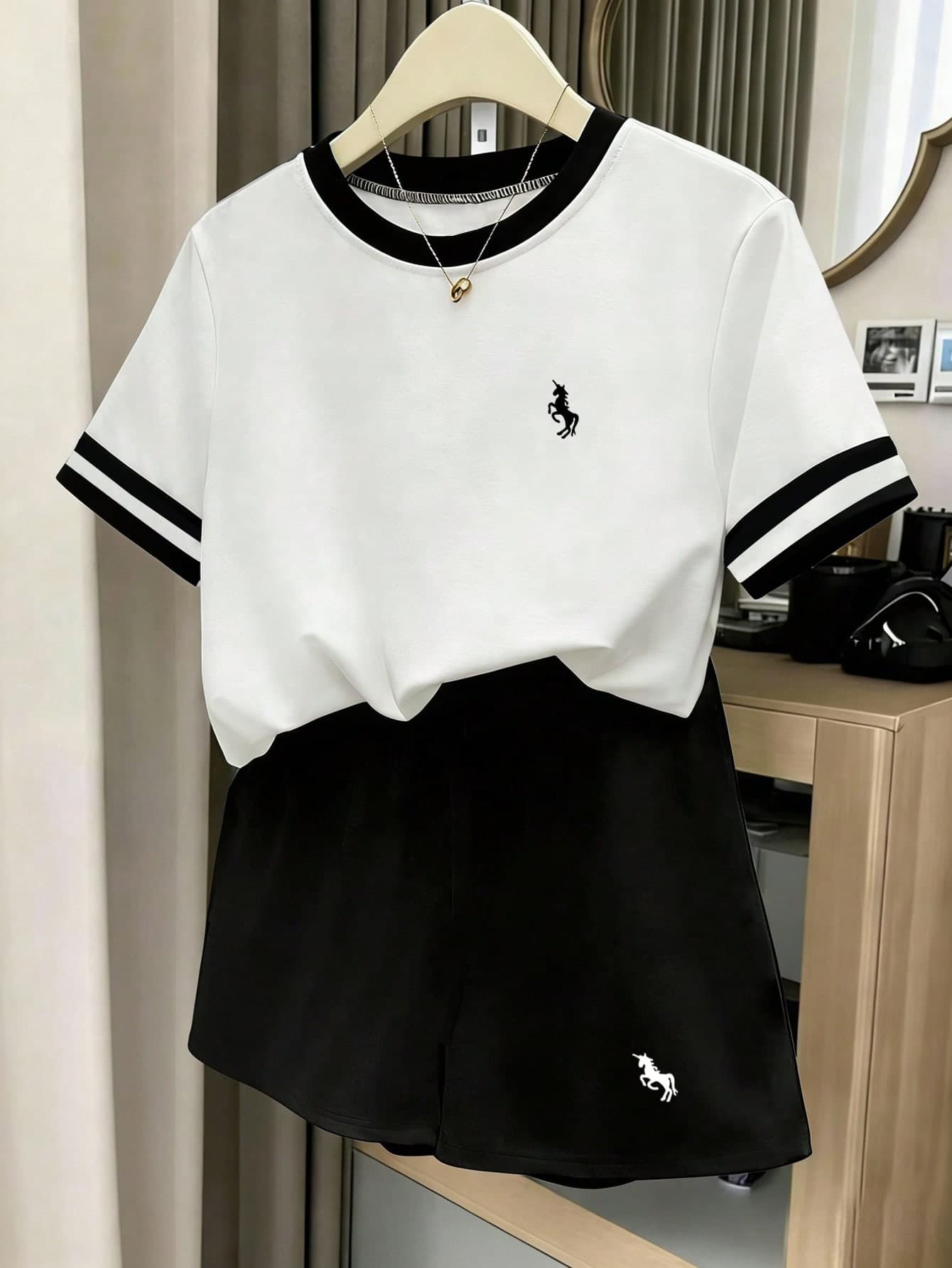 EMERY ROSE Women's Black And White 2 Pieces Set Summer Casual Gym Fashion Embroidered Contrast Stripe Round Neck Loose T-Shirt & High Waist Drawstring Shorts