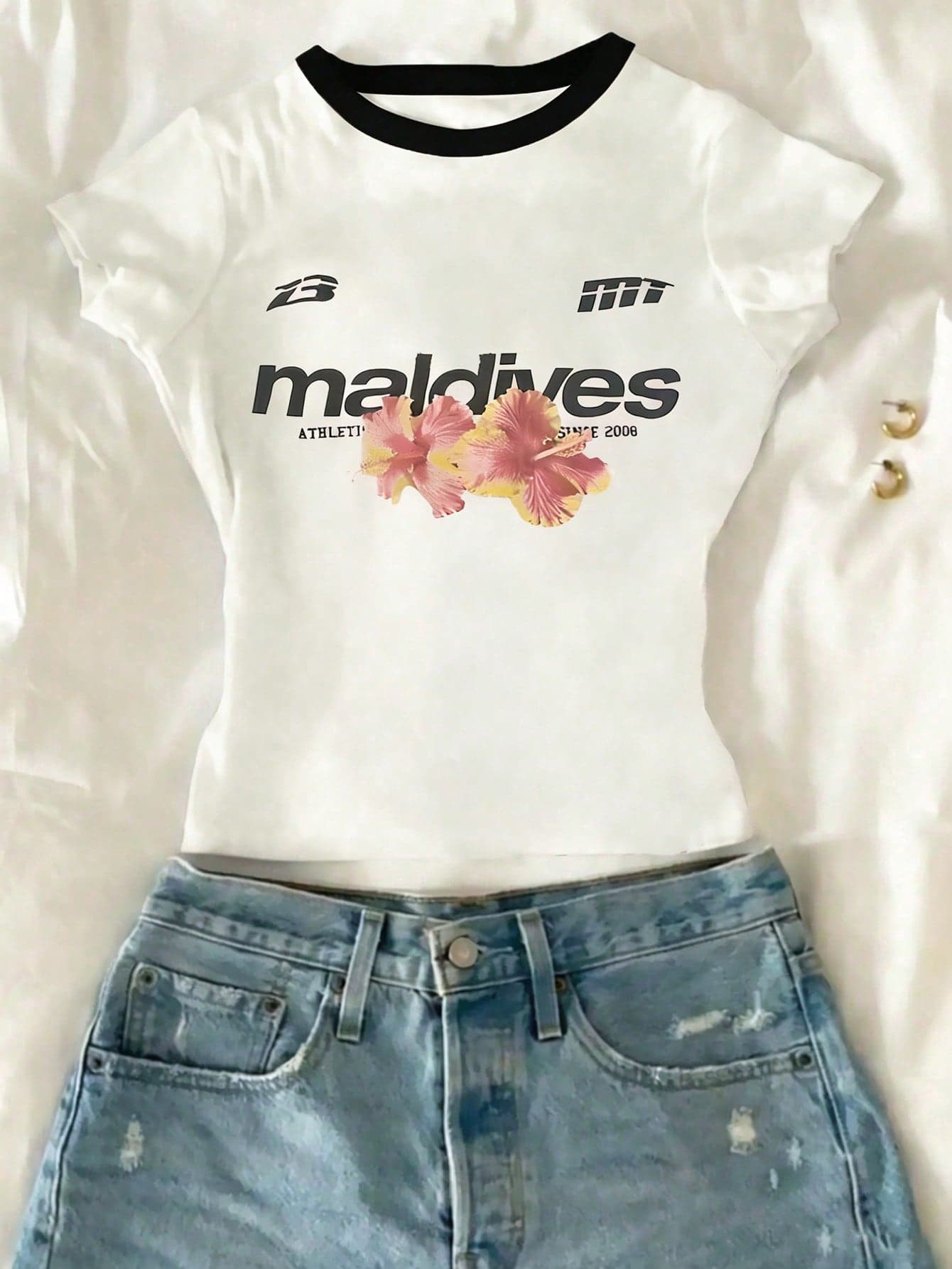 SHEIN Tween Girls' English & Floral Print Cropped Short Sleeve T-Shirt,Casual & Comfortable Y2k White Summer Vacation Holiday Design For Outdoor,Sports,Gift