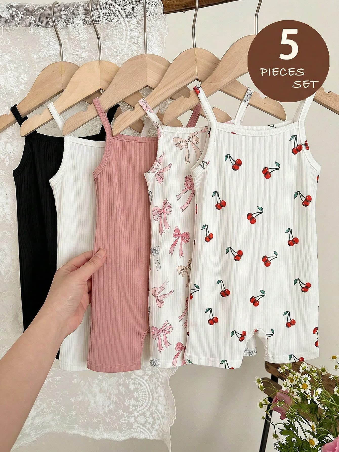 SHEIN 5pcs Baby Girl Knitted Solid Color Heart Pattern Casual Jumpsuit Set