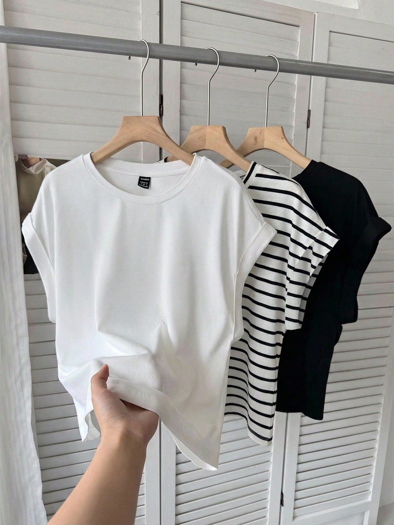 SHEIN LUNE 3pcs Set Black & White + Black & White Striped Women Casual Round Neck Drop Shoulder Short T-Shirts, Suitable For Spring & Summer,Summer Top
