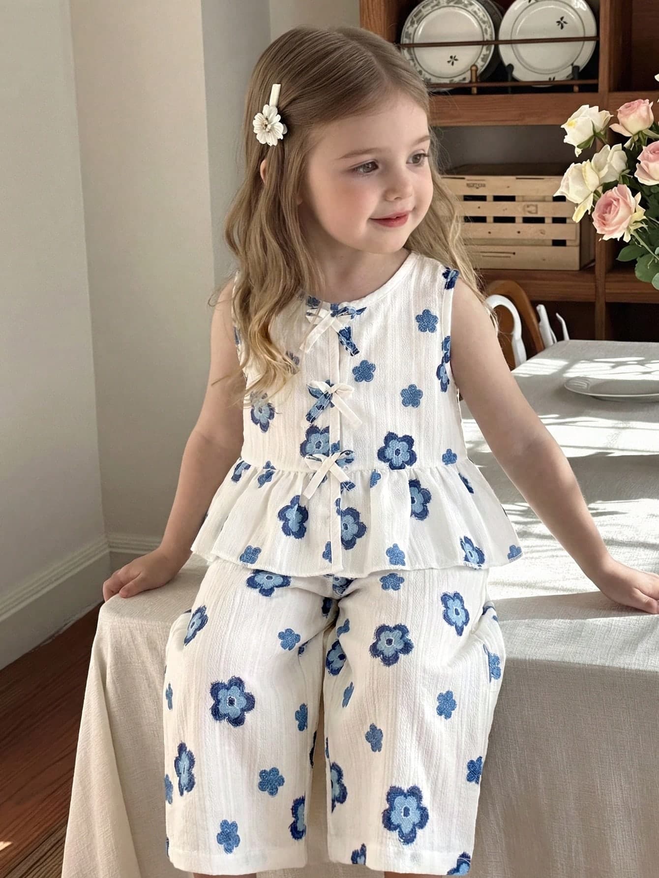 SHEIN 2pcs Baby Girls' Navy Blue Shirt & Elastic Waist Pants Set White Summer Cute Bow