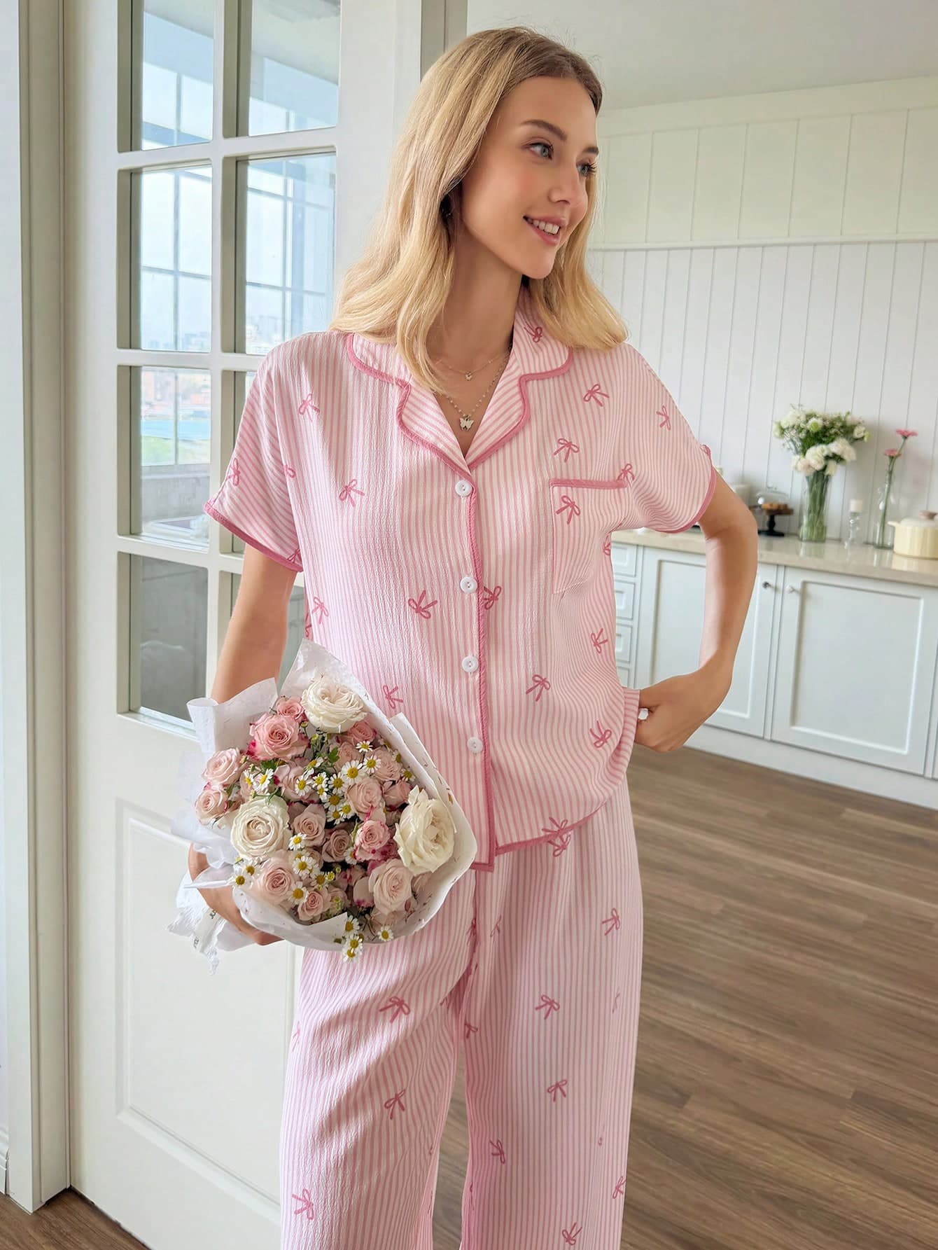 Snug Reverie 2pcs Women's Sleepwear Set - Pink Bow Striped Print Bubble Crinkle Cardigan