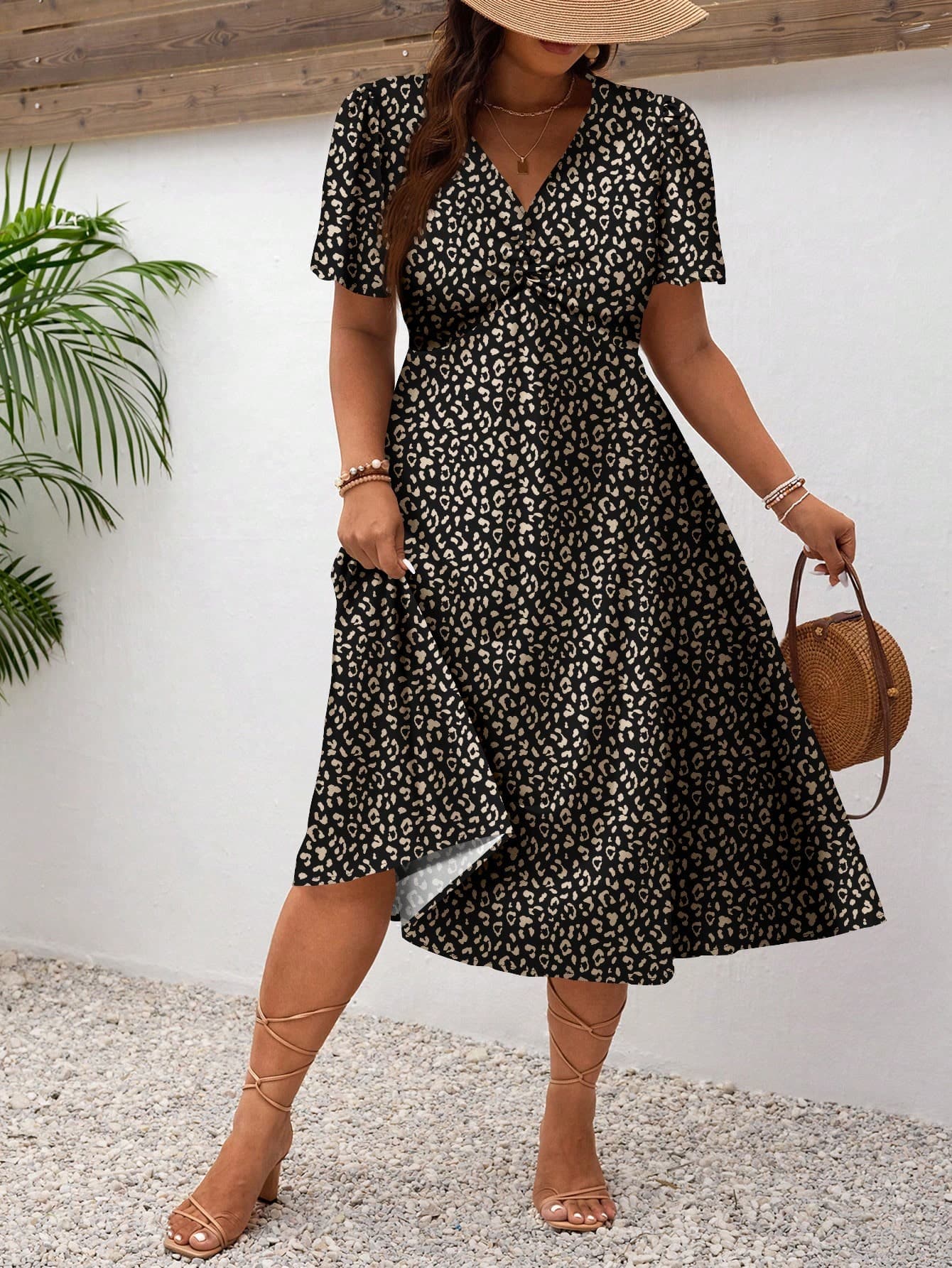 SHEIN Frenchy Summer Casual Vacation Retro Leopard Print Plus Size Women V-Neck A-Line Short Sleeve Dress