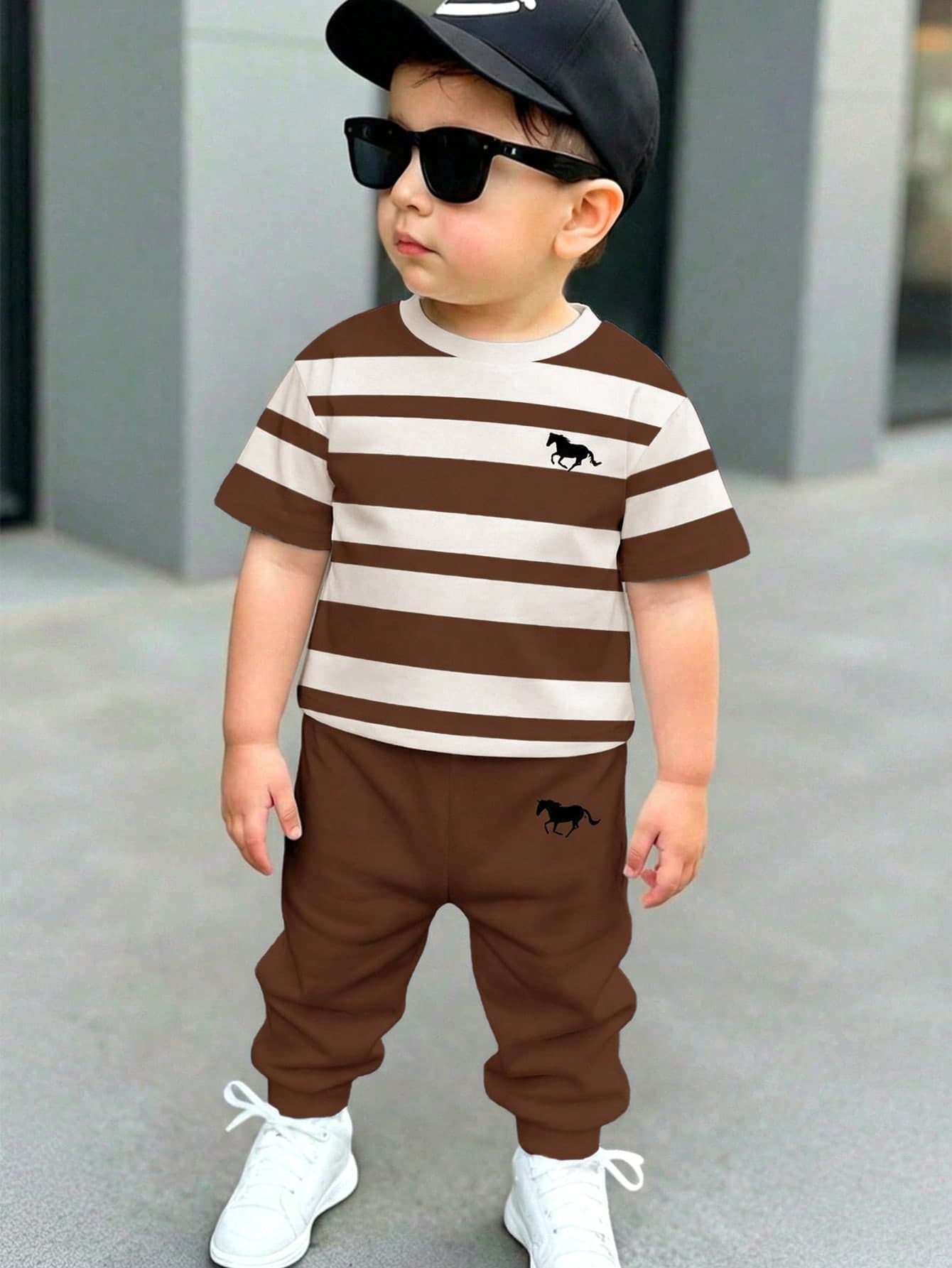 Bubblio 2pcs Baby Boys Casual Loose Sports Set, Includes Striped & Horse Logo Print Loose Fit Short Sleeve T-Shirt And Pants, Comfortable For Spring/Summer