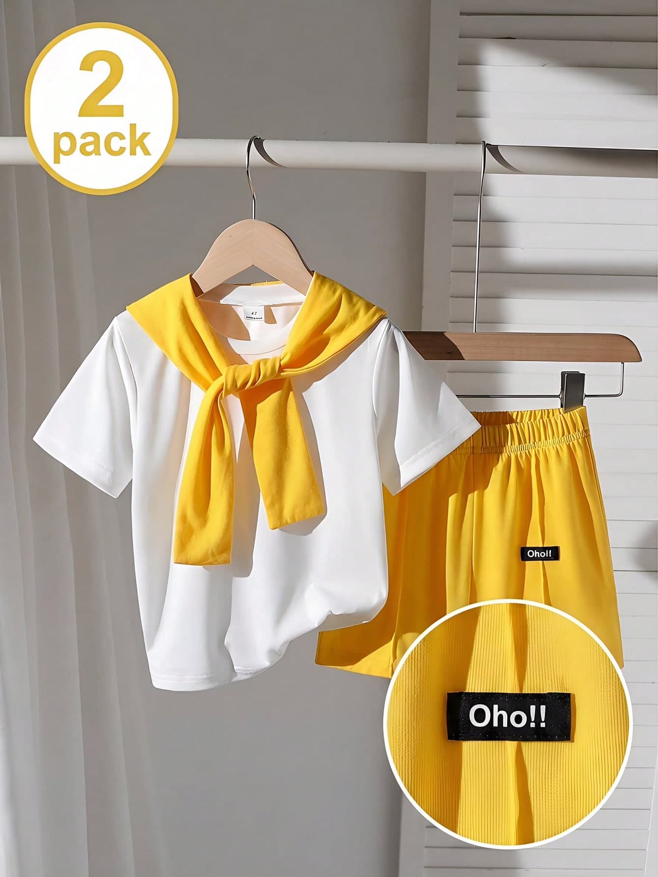 SHEIN Playful Pals Young Boys' Summer White & Yellow Collegiate Style Short Sleeve T-Shirt And Shorts Set,Back-To-School School Outfit With Poncho Decor,Loose Fit,2pcs
