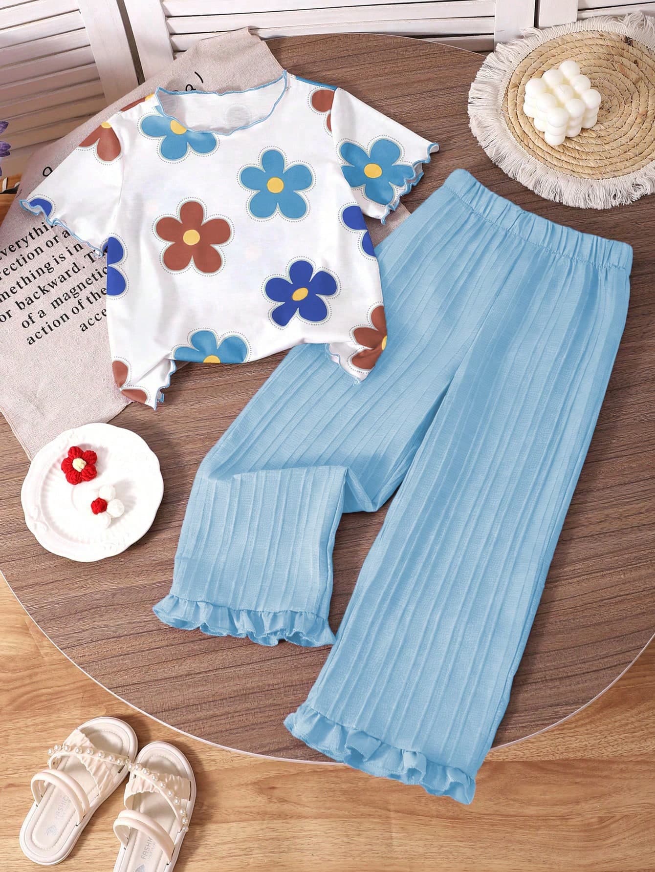 SHEIN Genkimix Kids Young Girl Floral Print Short Sleeve T-Shirt And Pleated Wide Leg Pants Set, Casual Vacation & Daily Wear, Spring/Summer/Autumn