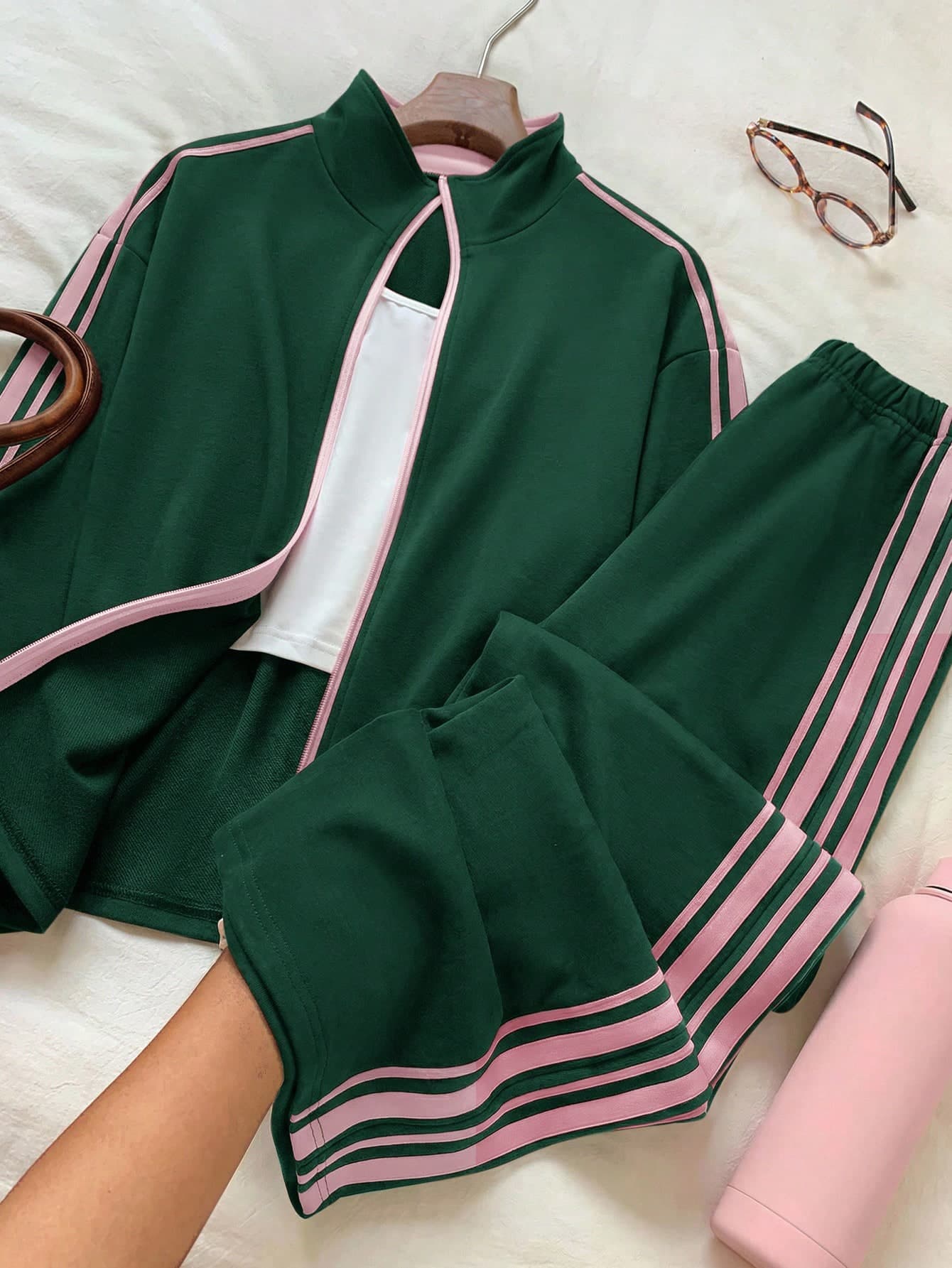 Comfortcana Plus Size Women's Casual Sports Contrast Stripe Zip-Up Jacket And Stylish Pants 2 Pieces Set Back-To-School Gym Sport White Autumn Fall