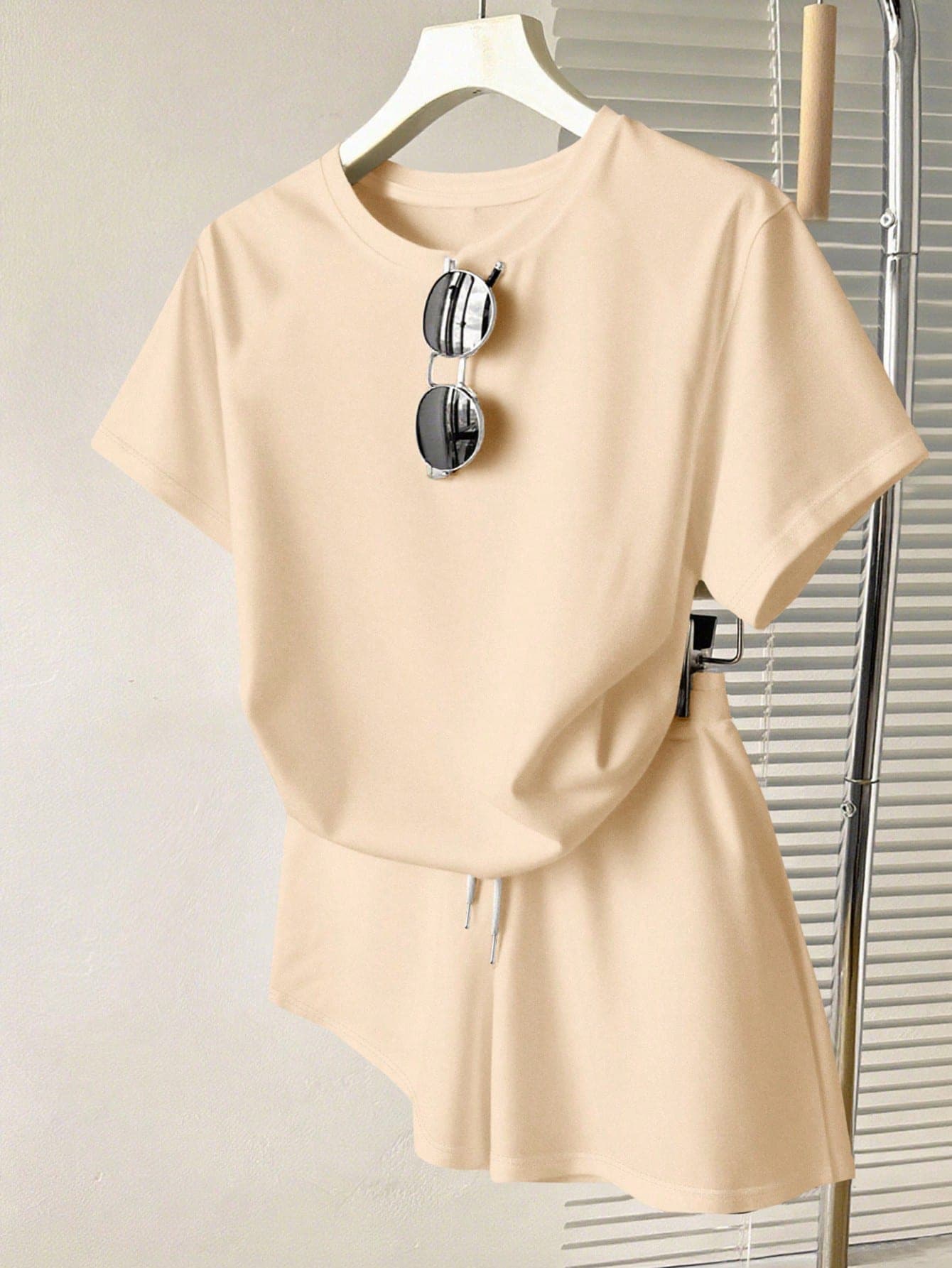 Resyla Wide Shoulder Loose Round Neck Short Sleeve T-Shirt And Shorts Set, Summer