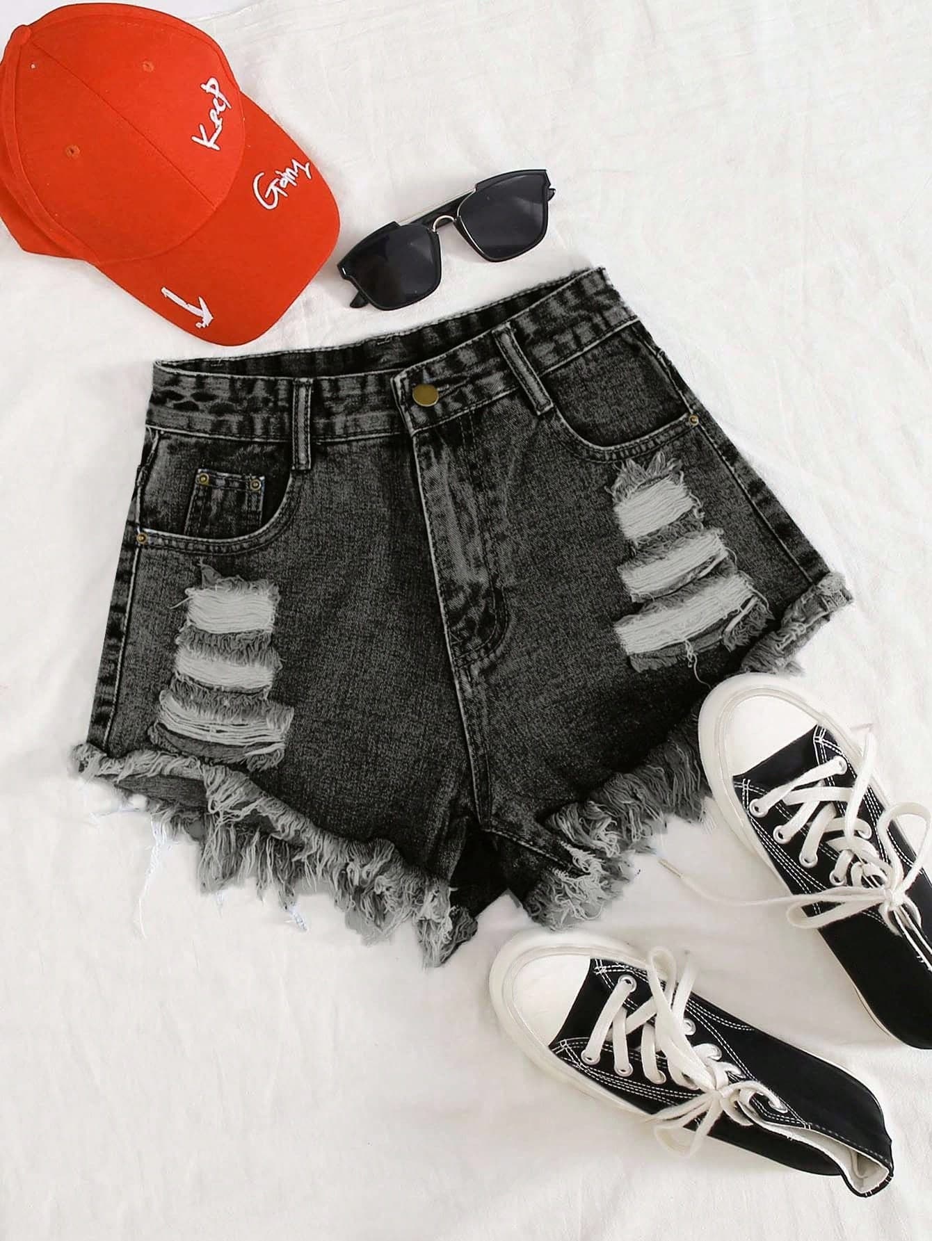 SHEIN Essnce Women's Casual Fashionable Street Ripped Frayed Hem Denim Shorts, Suitable For Daily Commute In Summer