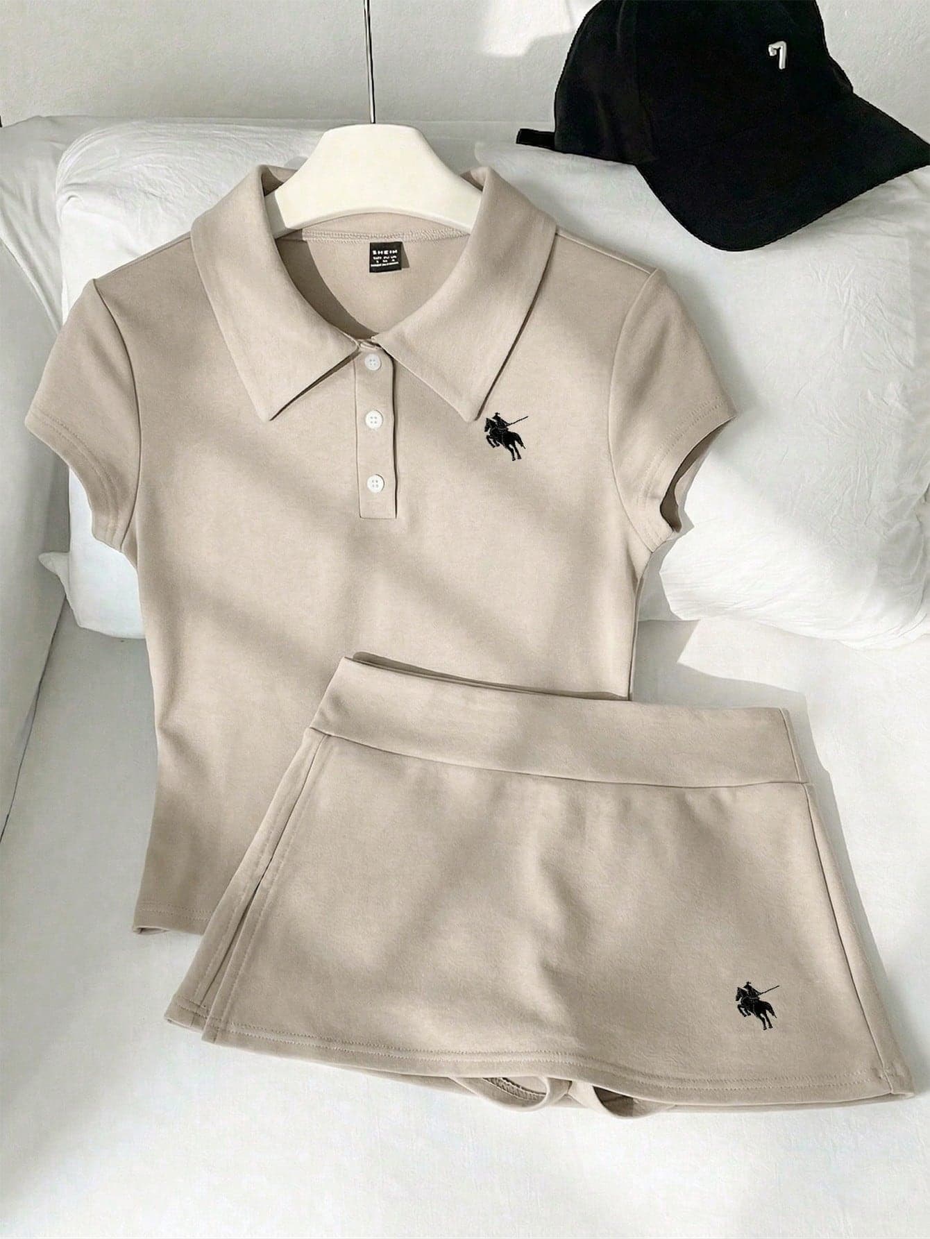 Elamini Women's Casual Minimalist Polo Collar Horse Embroidered Fitted T-Shirt + Mini Low-Waist Skirt Pants Set