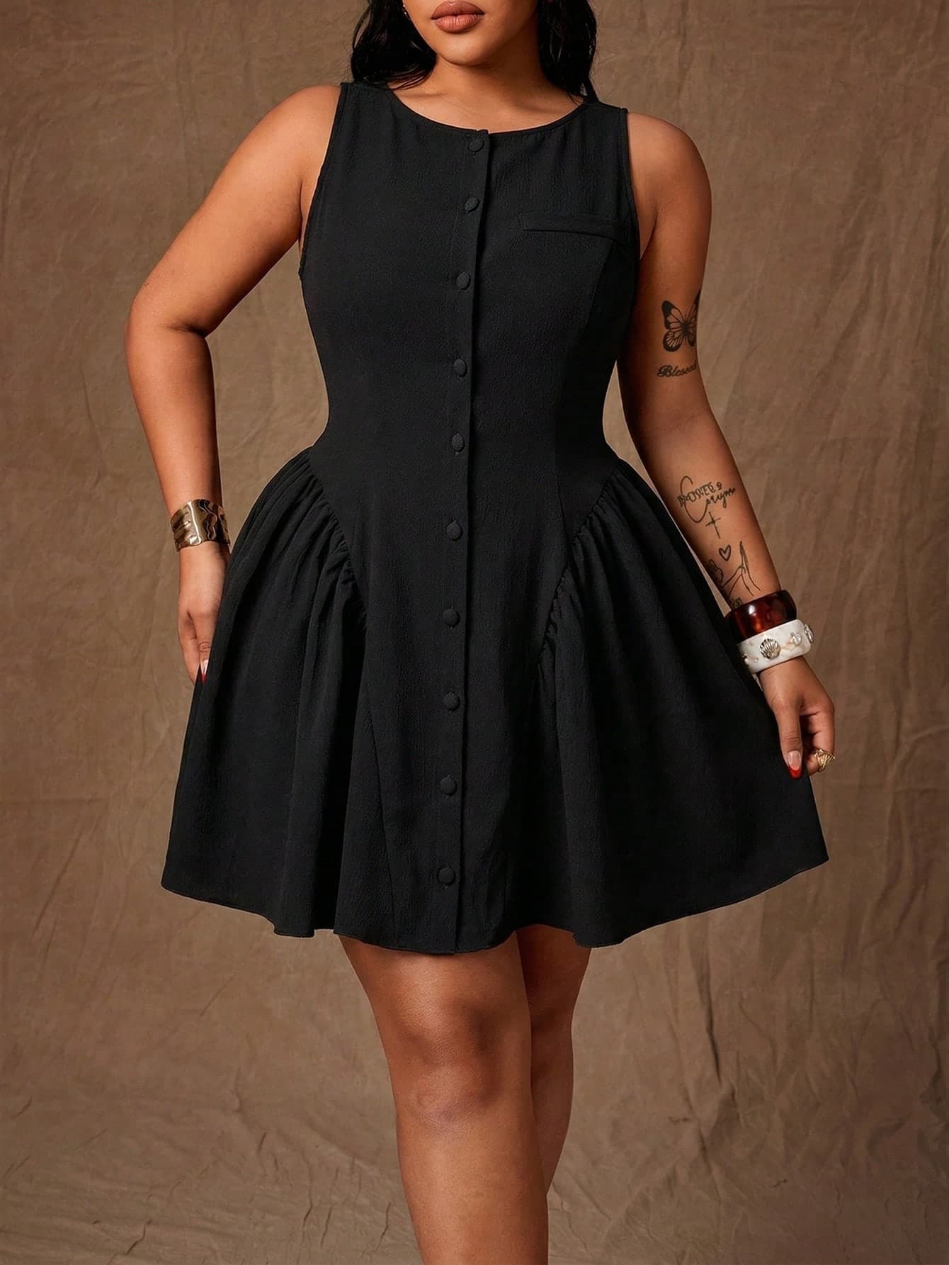 Rustia Women's Plus Size Black Elegant Mini Dress,Button Decorated Ruffle Hem Sleeveless Dress For Dinner,Summer,Work,Formal Occasions, & Fashionable