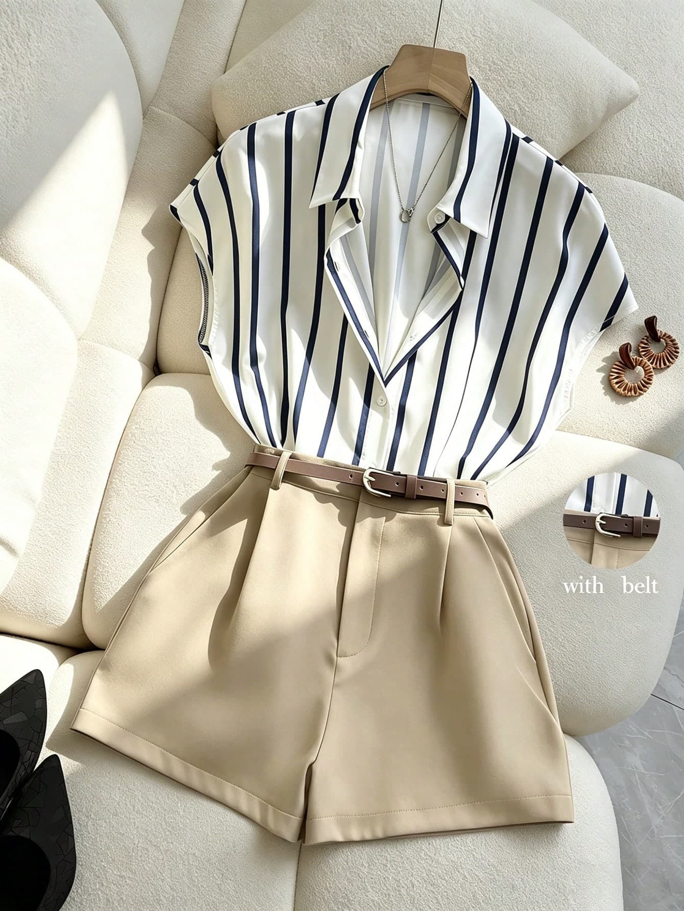 Franclia 2pcs/Set Women's Casual Commute Versatile Short Sleeve Batwing Sleeve Striped Shirt And Ladies' Shorts, Spring/Summer Elegant 2-Piece Outfit