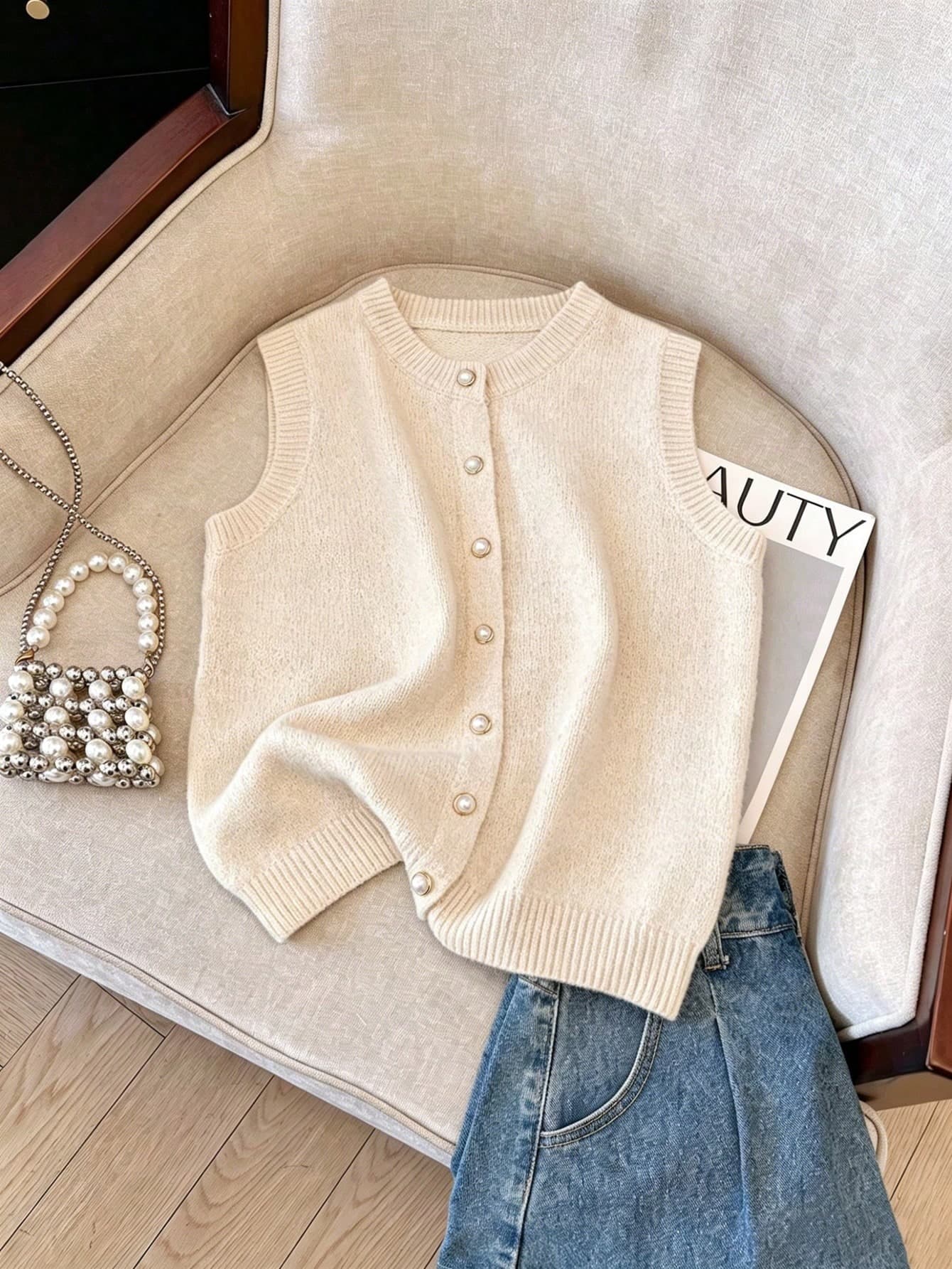 Franclia Women's Casual Preppy Sleeveless White Sweater Vest Round Neck Plain Knit Top With Buttons Everyday Autumn