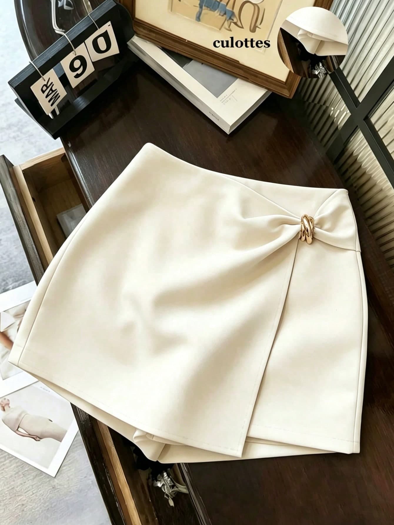 Franclia Women's Solid Color Decorative Ring Elegant Summer Versatile Shorts
