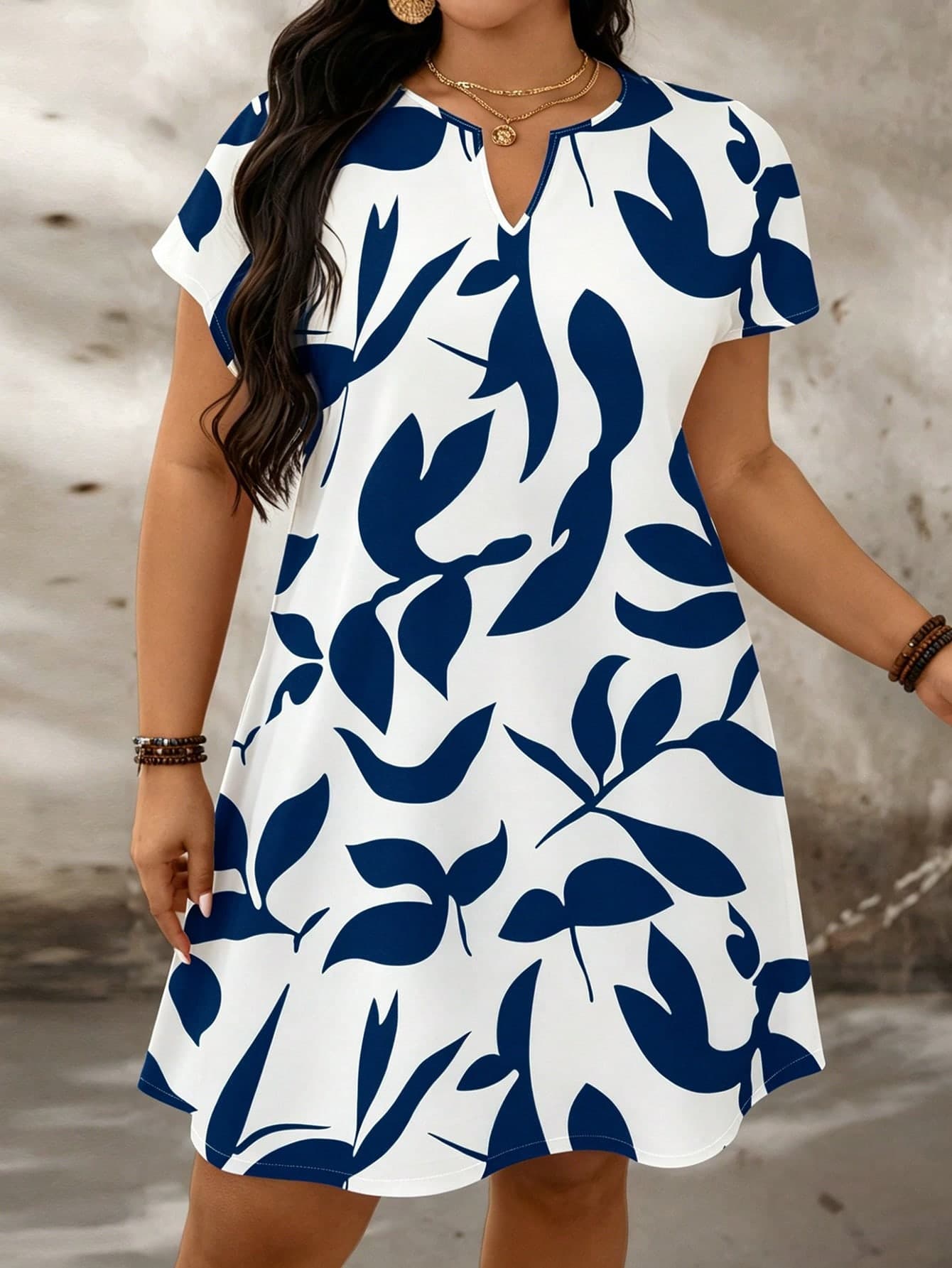 SHEIN LUNE Casual Minimalist Color Block Pattern Loose Short Sleeve Plus Size Dress, Suitable For Summer