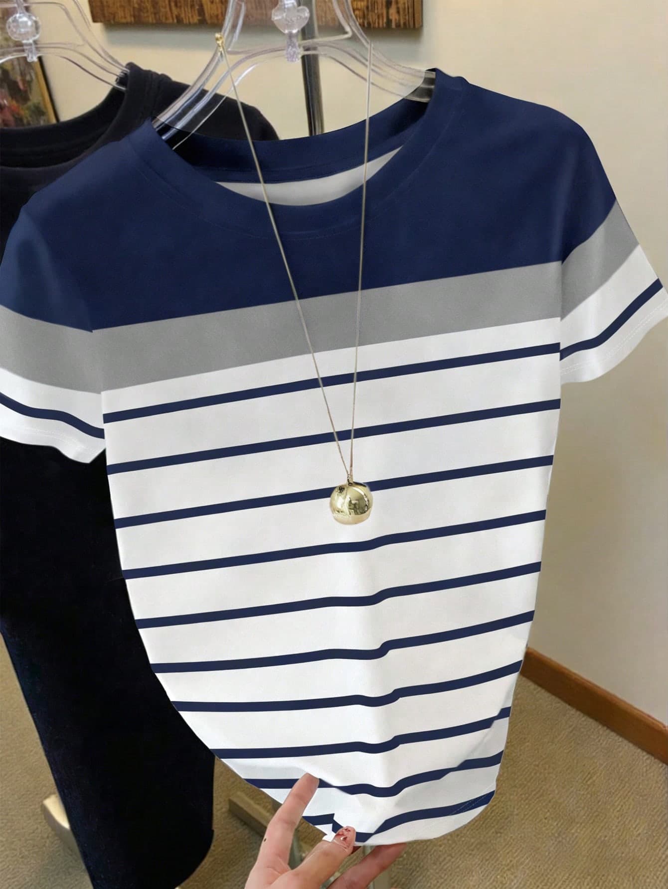 Resyla Plus Size Women's White Summer T-Shirt,Royal Blue Stripe Print Geometric Pattern Color Clash,Smart Casual Vacation Fashion Tops,Mother's Day Gift