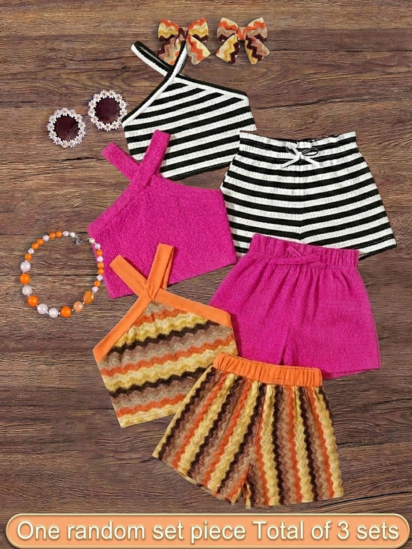 SHEIN Kids Young Girl Light Pink Summer Matching Family Vacation Striped Jacquard Knit Shirred Short Sleeve Top & Pants Set(1Random Sets Out Of 3 Sets)