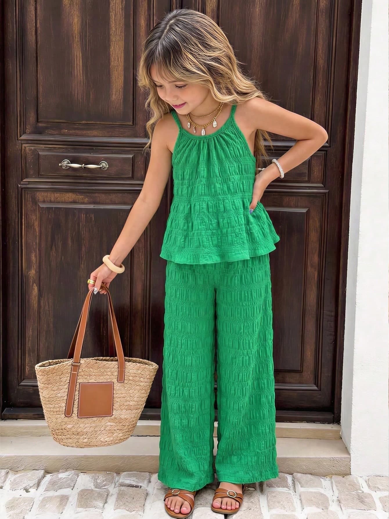 SHEIN Vintaside Kids Girls' Summer,Beach,Holiday Outfit,Minimalist Round Neck Sleeveless Textured Tank Top With Elastic Waist Loose Long Pants,Solid Green Daily Clothes